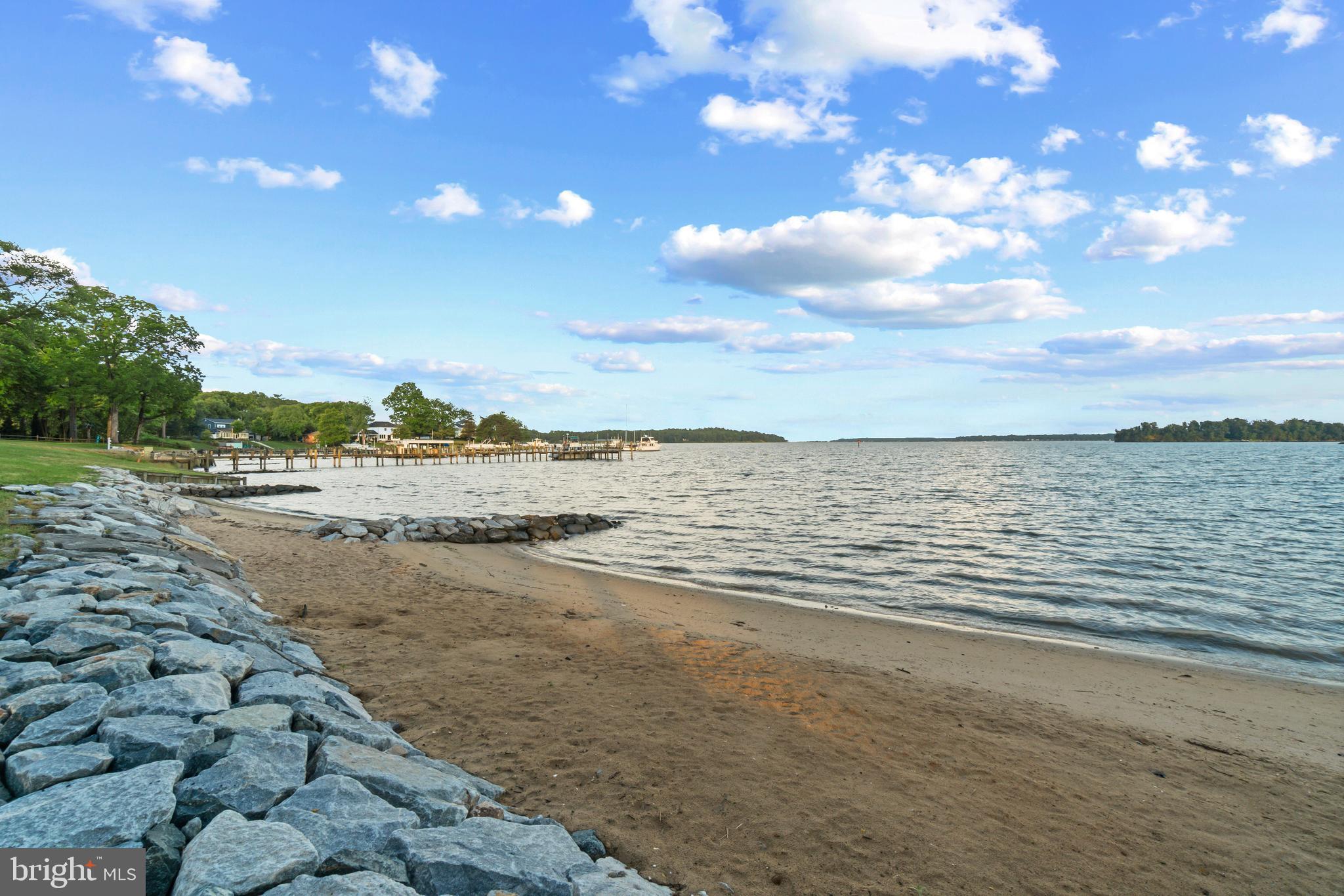 SYLVAN VIEW ON MAGOTHY - Residential