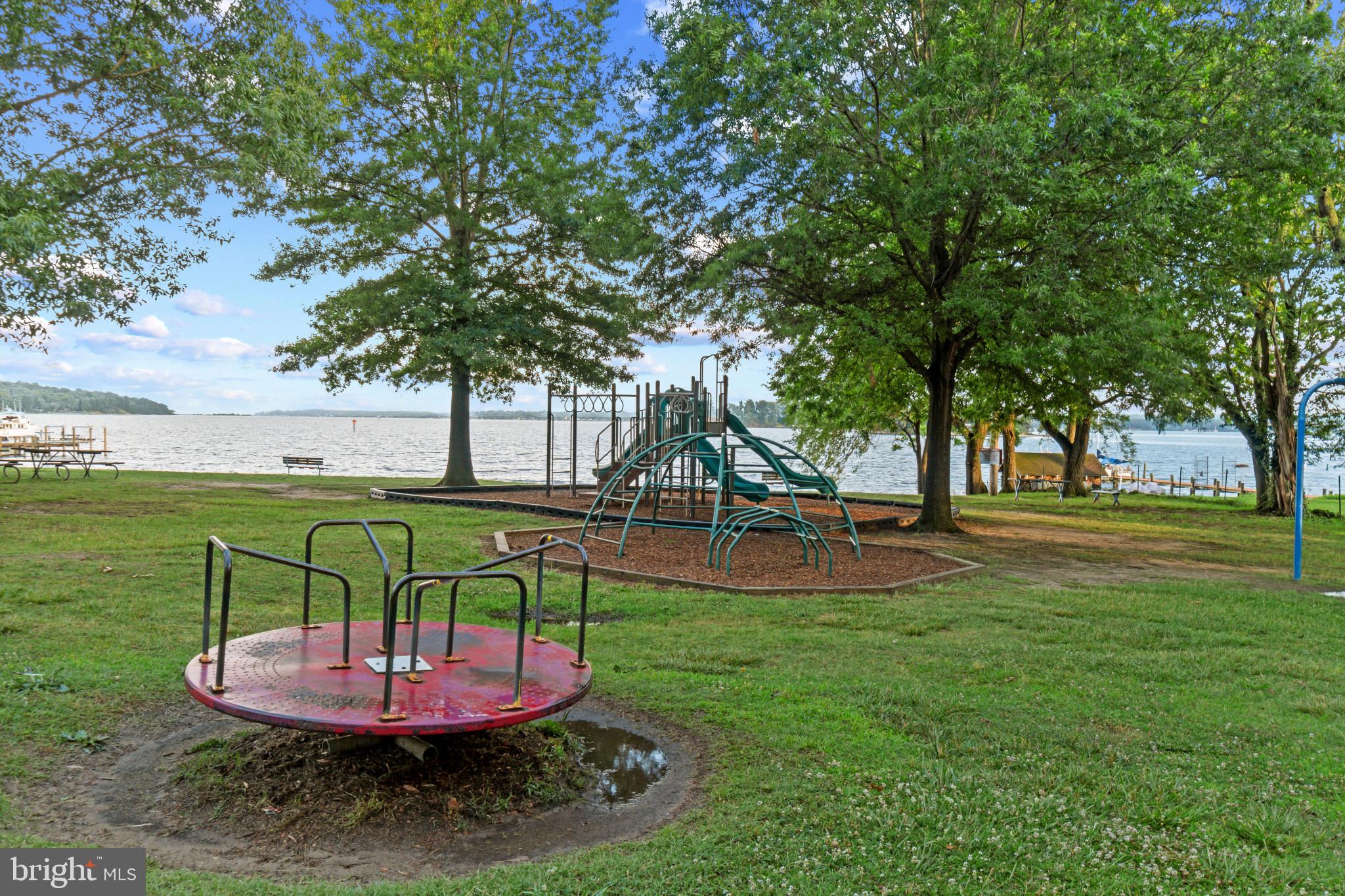 SYLVAN VIEW ON MAGOTHY - Residential