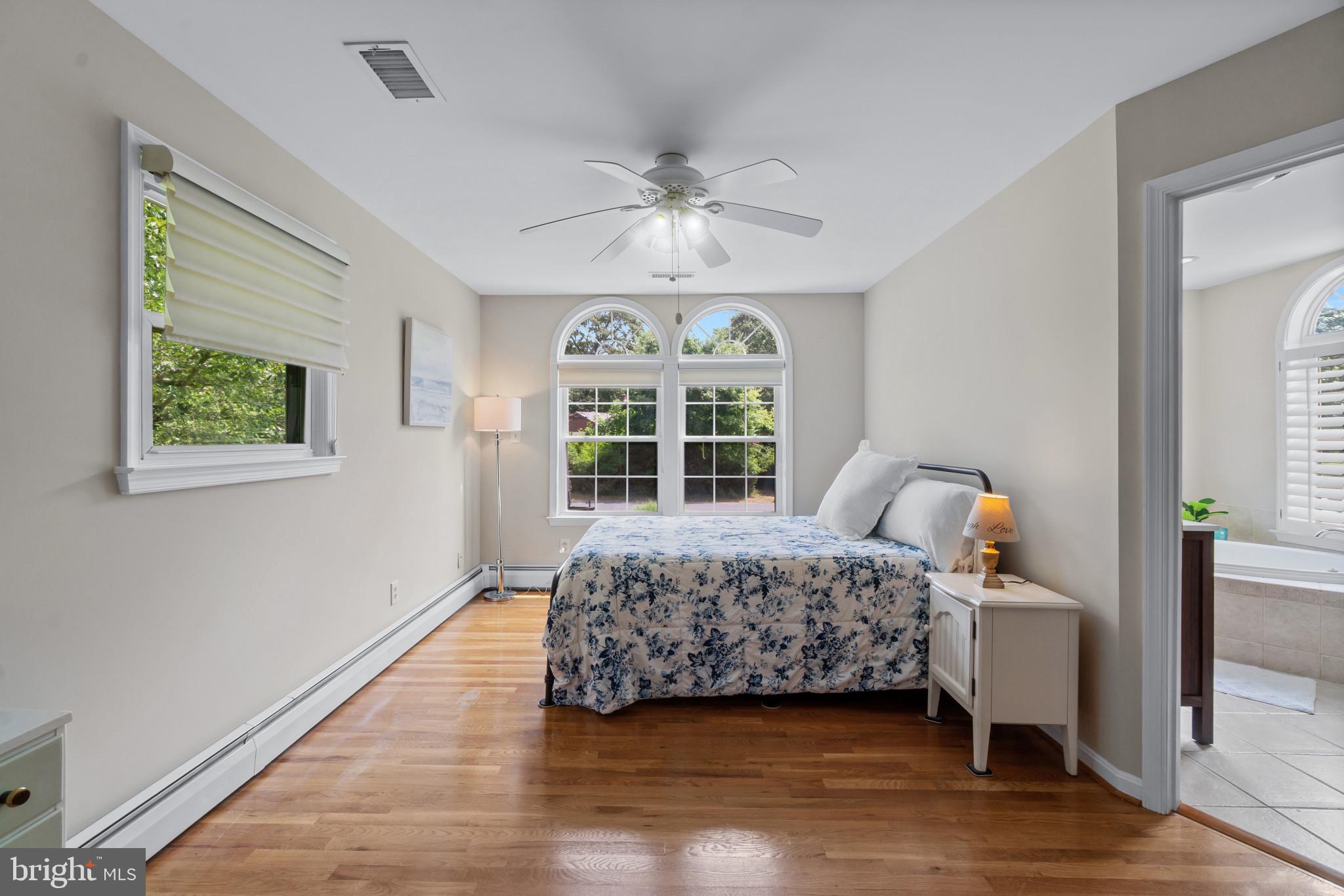 SYLVAN VIEW ON MAGOTHY - Residential