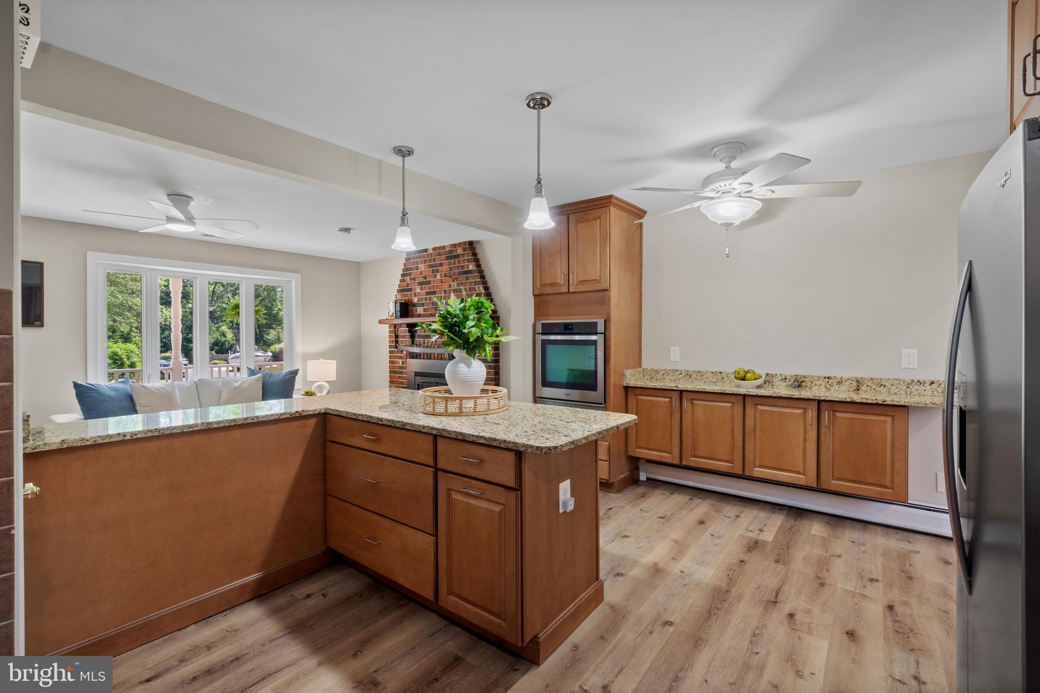 SYLVAN VIEW ON MAGOTHY - Residential