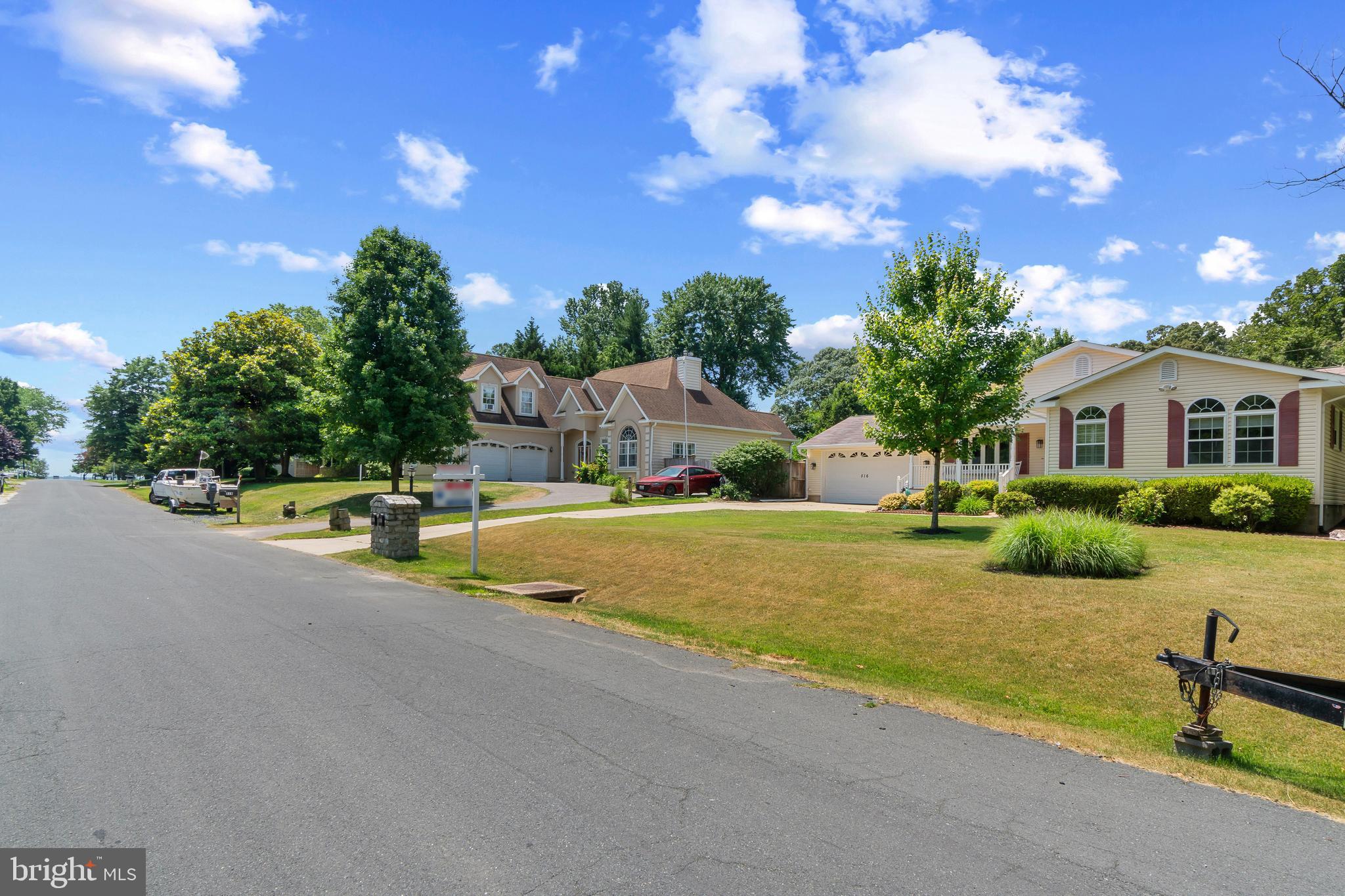 SYLVAN VIEW ON MAGOTHY - Residential