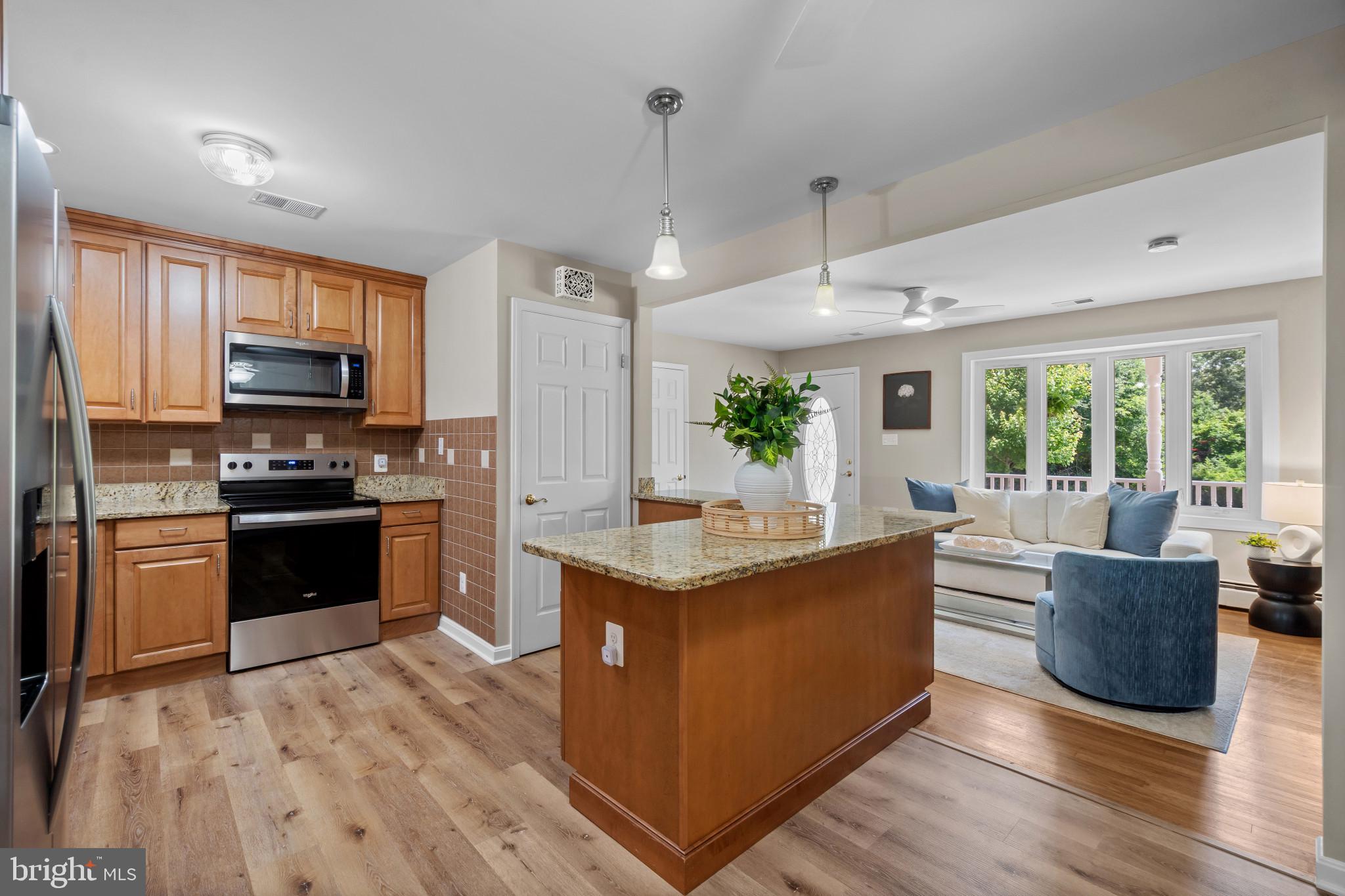 SYLVAN VIEW ON MAGOTHY - Residential