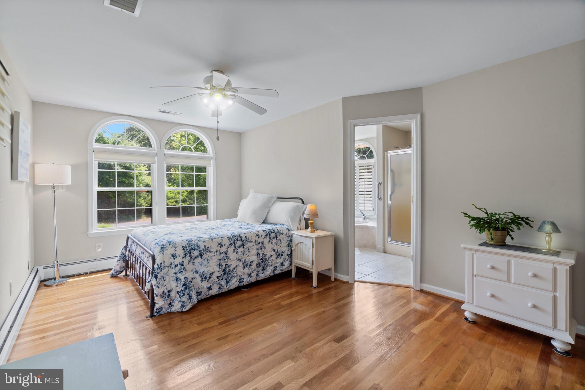SYLVAN VIEW ON MAGOTHY - Residential