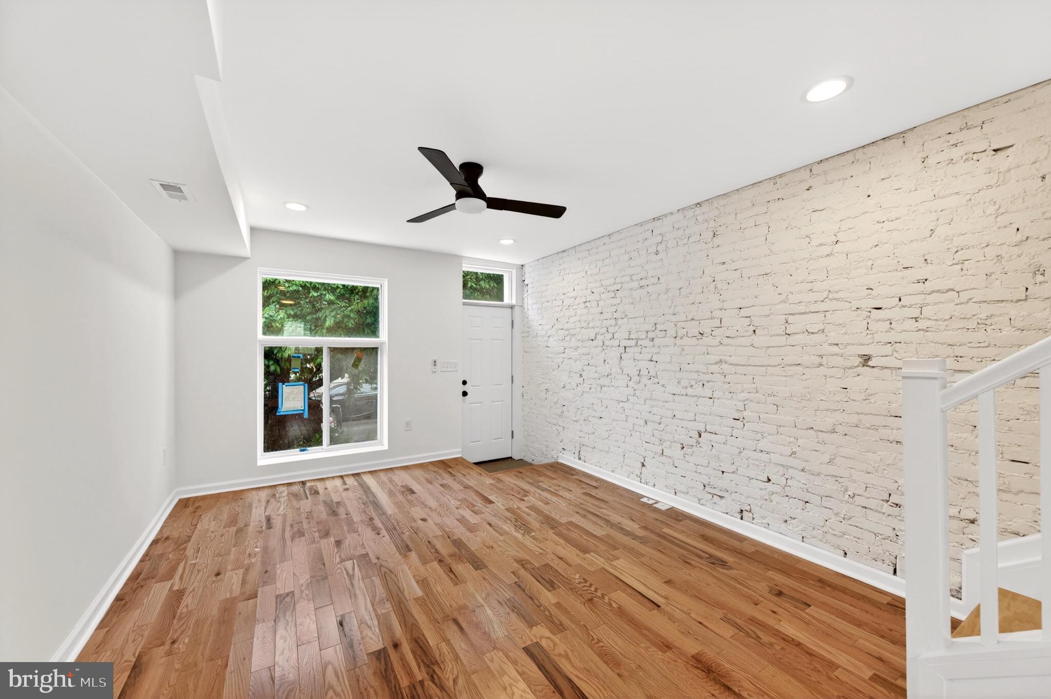 GREEKTOWN - Residential