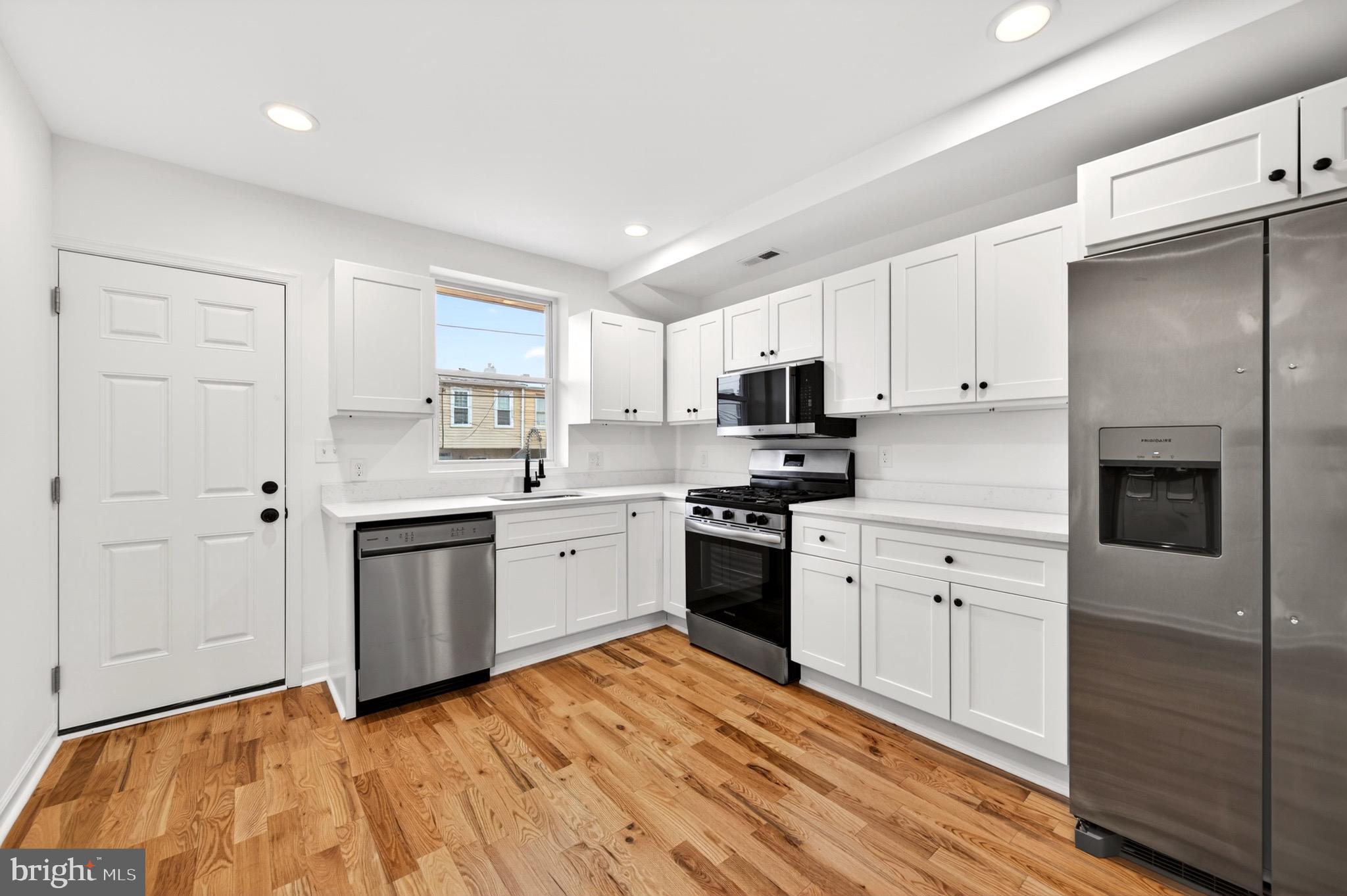 GREEKTOWN - Residential