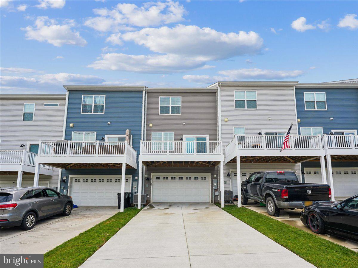 CLEVENGER CORNER VILLAGE - Residential
