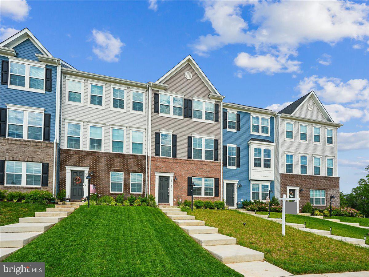 CLEVENGER CORNER VILLAGE - Residential