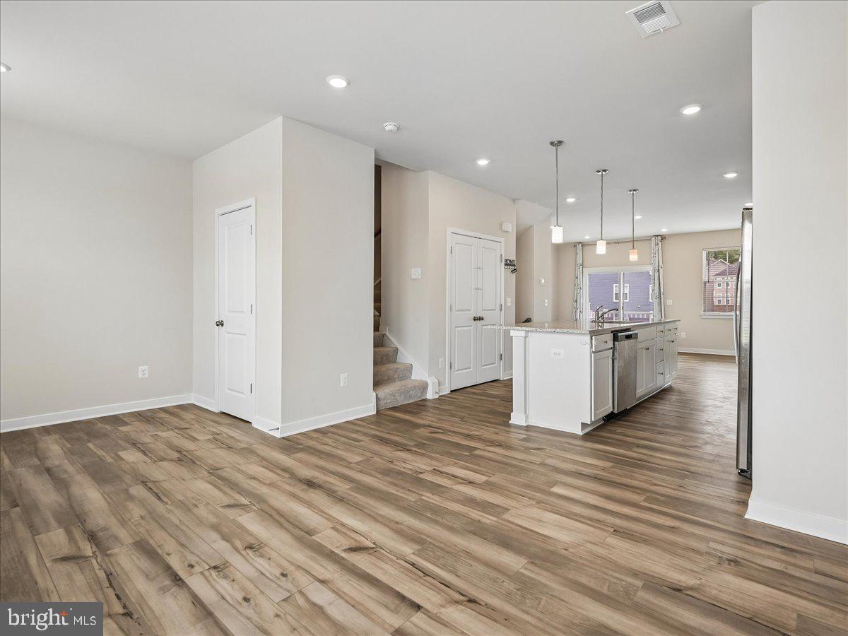 CLEVENGER CORNER VILLAGE - Residential