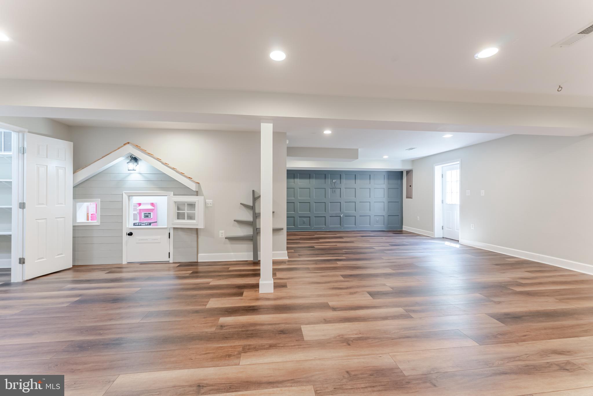 HOPE HILL CROSSING - Residential