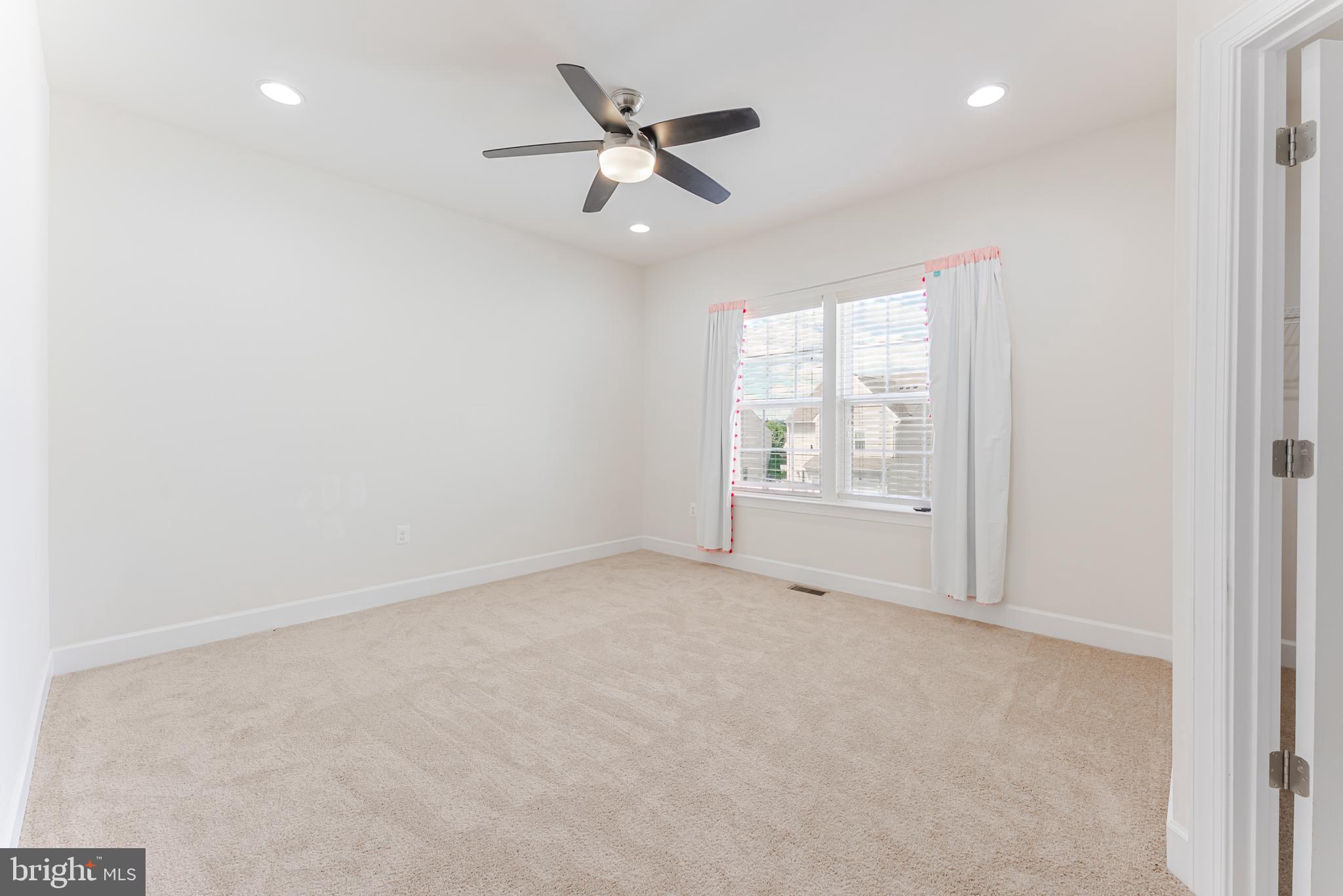 HOPE HILL CROSSING - Residential