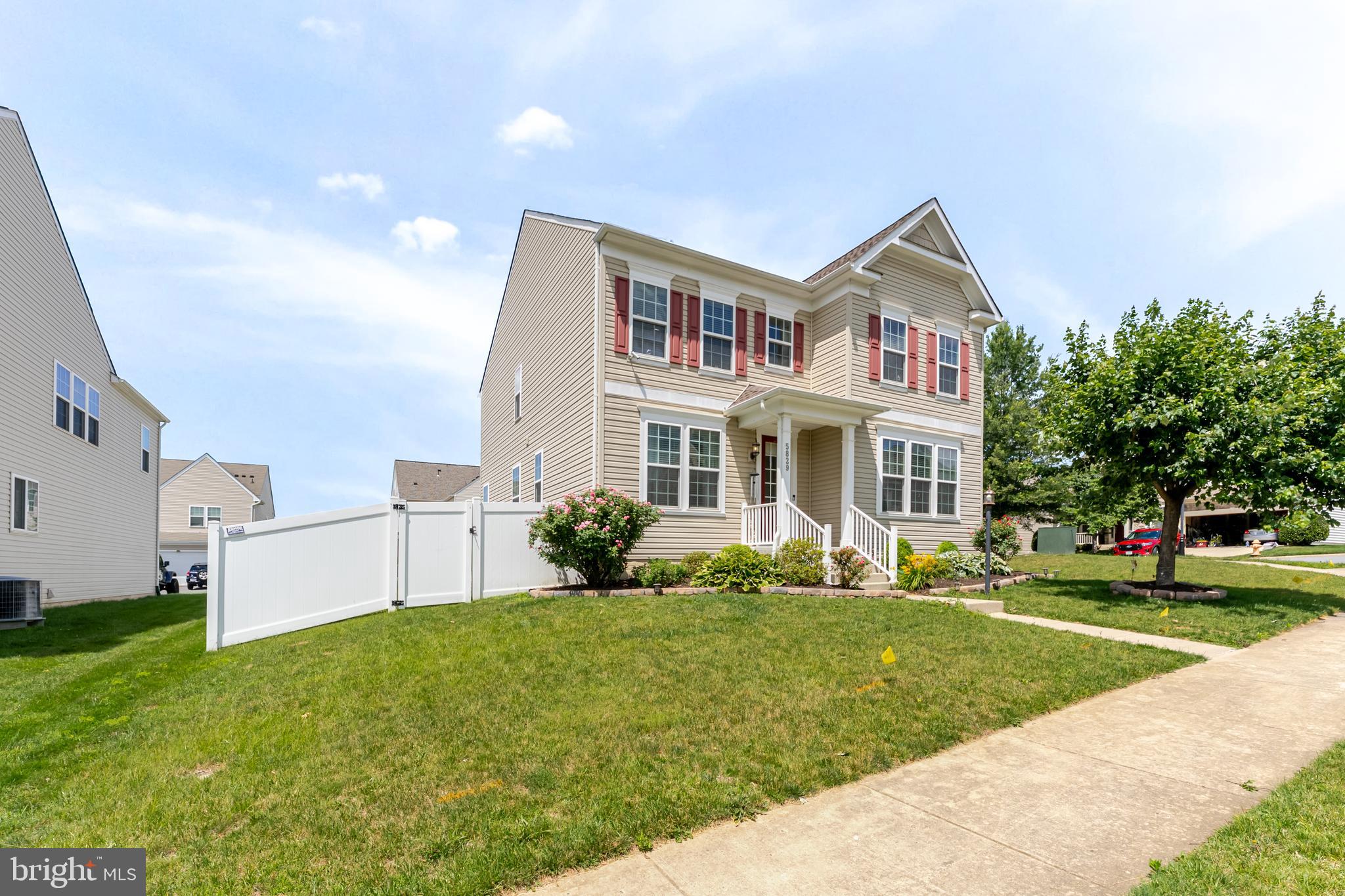 HOPE HILL CROSSING - Residential