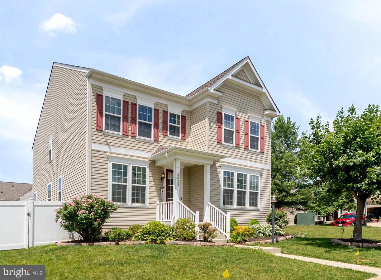 HOPE HILL CROSSING - Residential