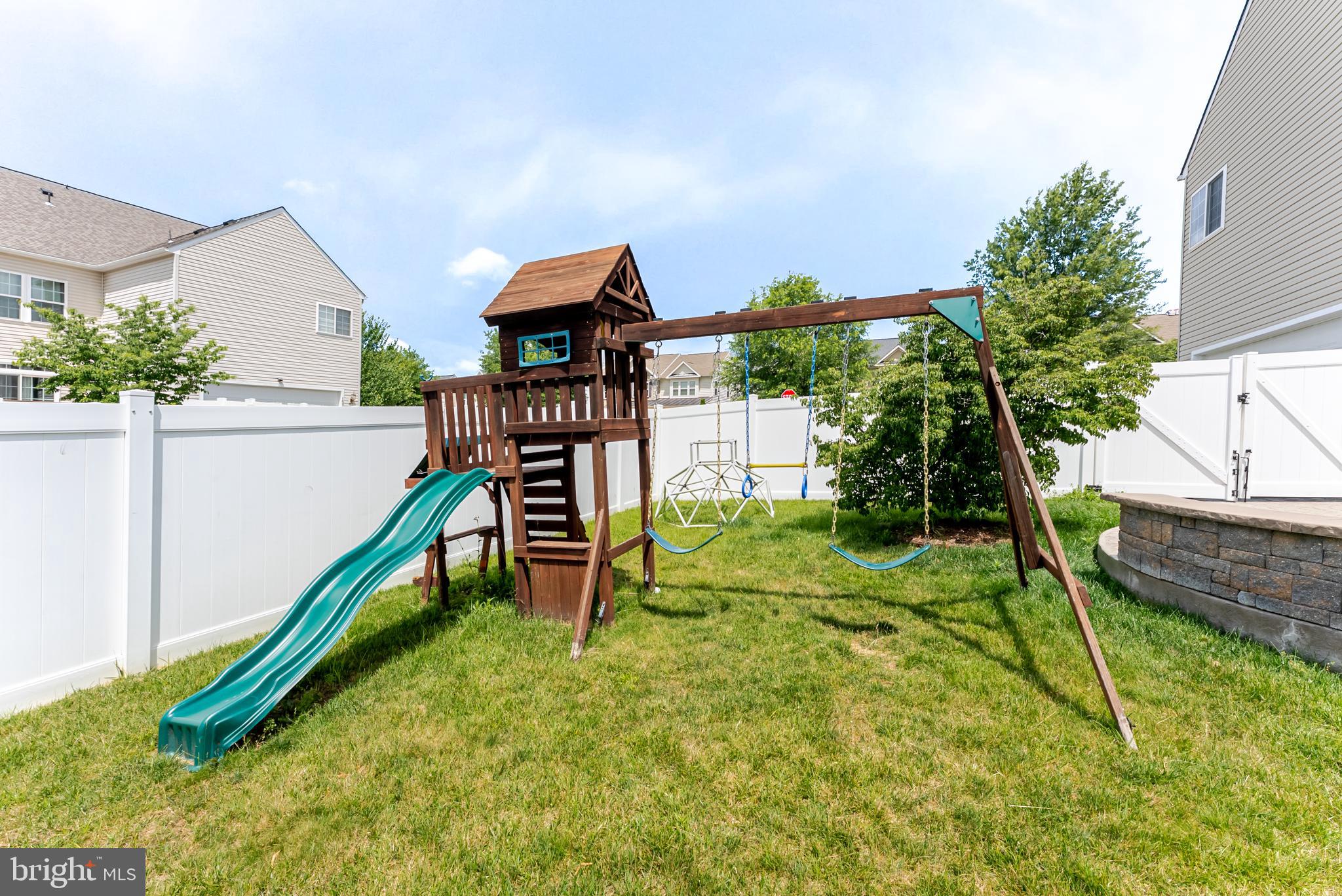 HOPE HILL CROSSING - Residential