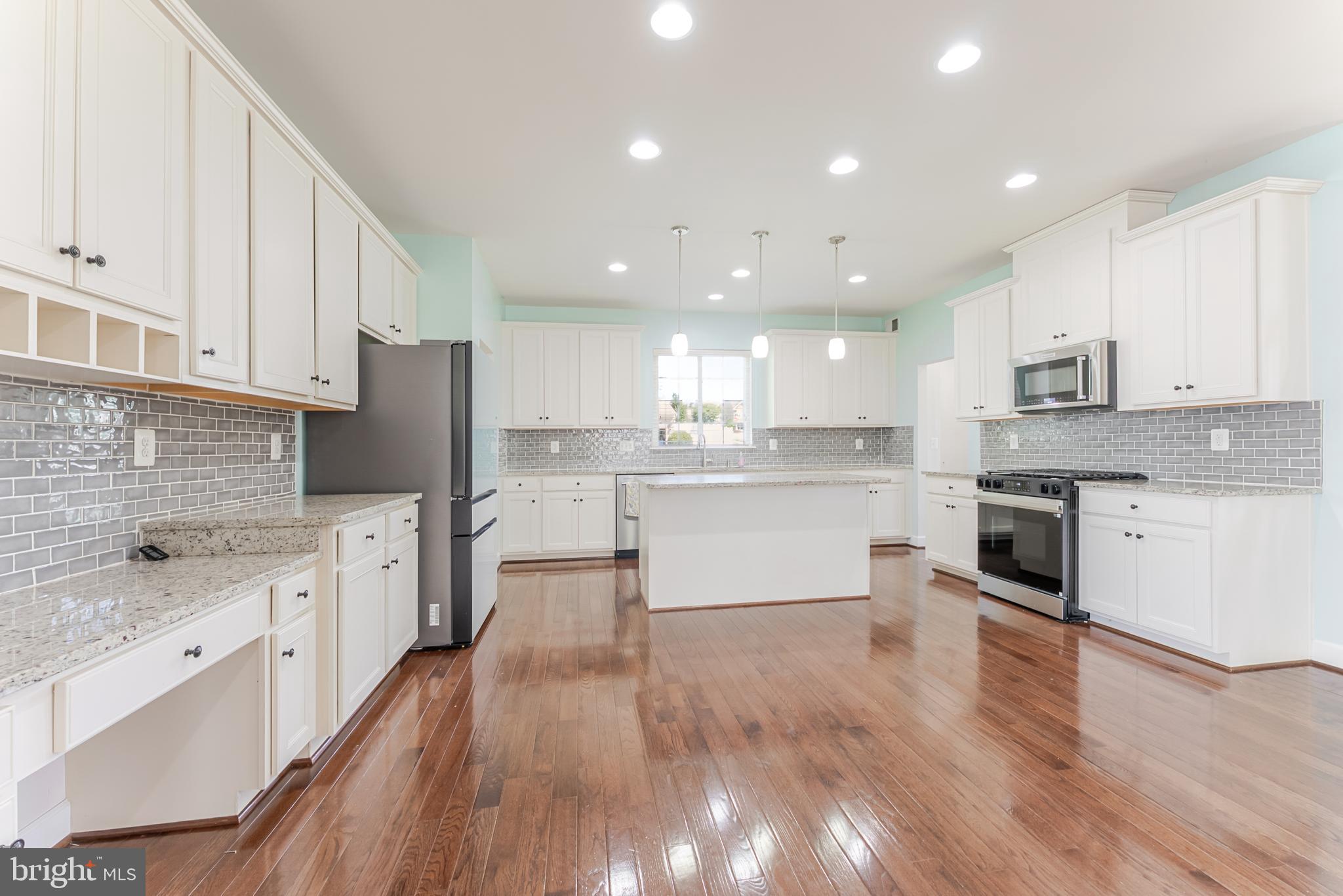 HOPE HILL CROSSING - Residential