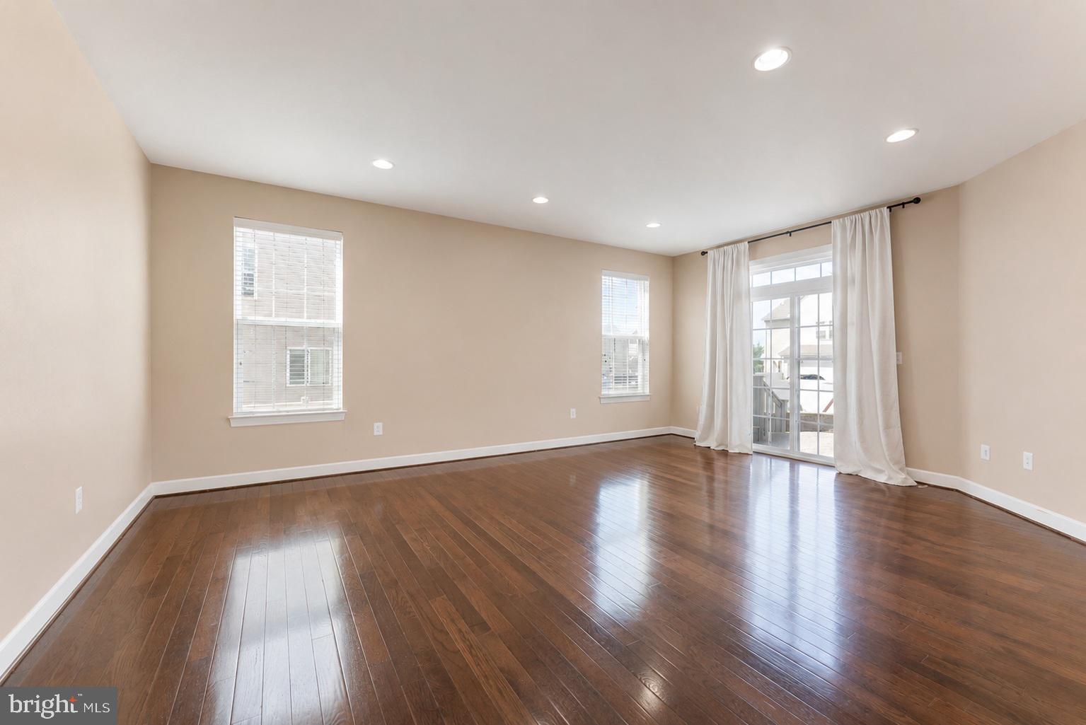 HOPE HILL CROSSING - Residential