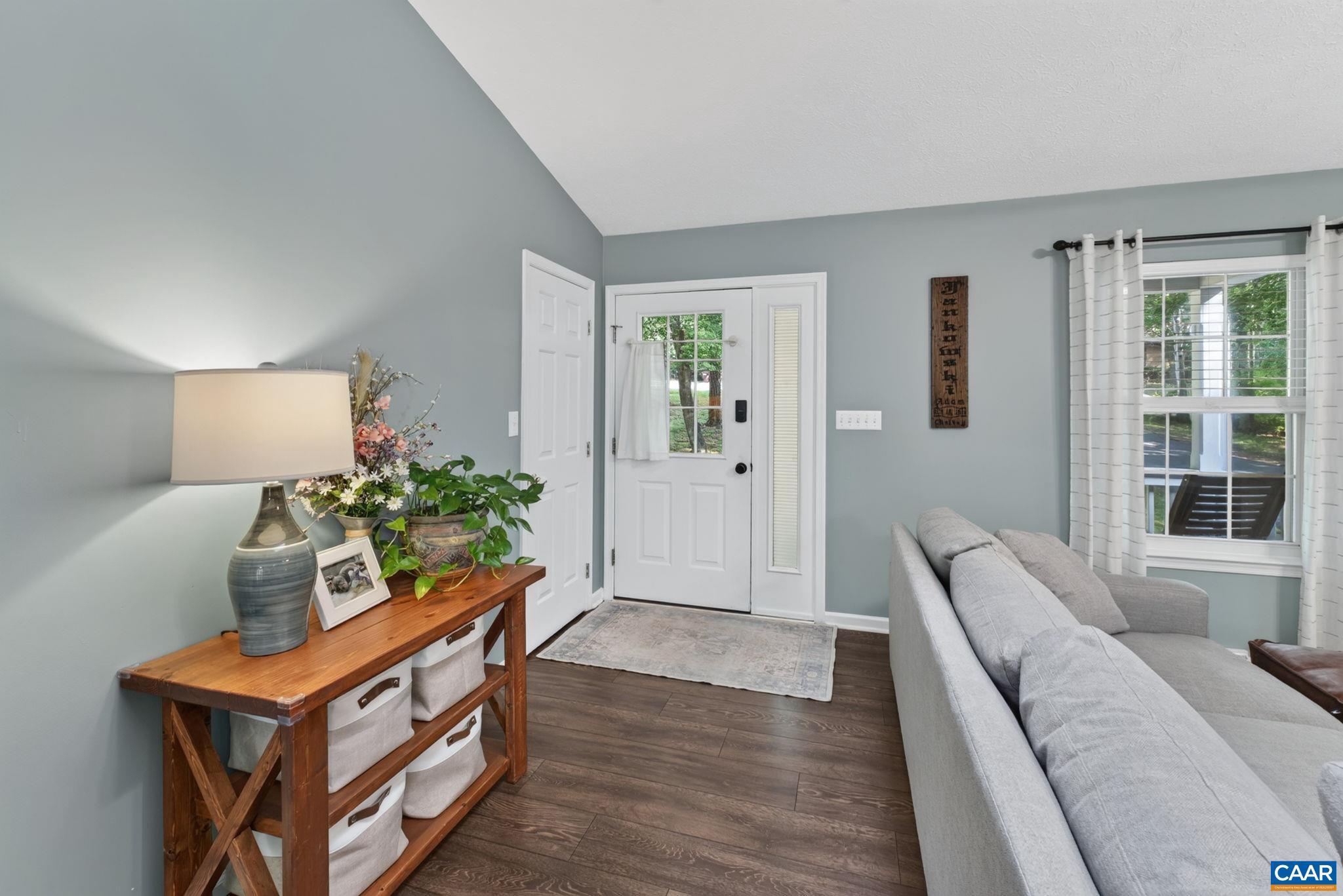 LAKE MONTICELLO - Residential