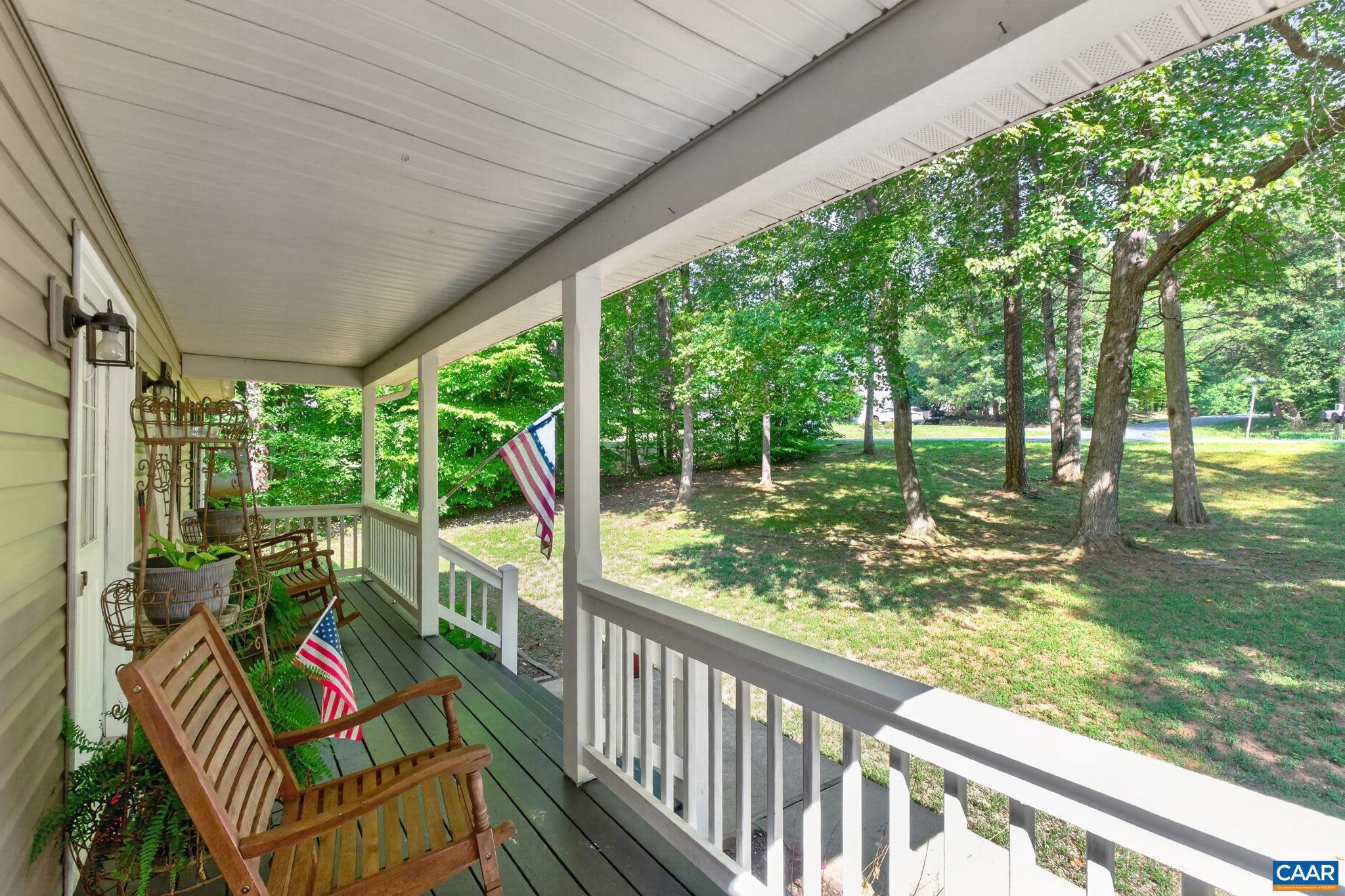 LAKE MONTICELLO - Residential