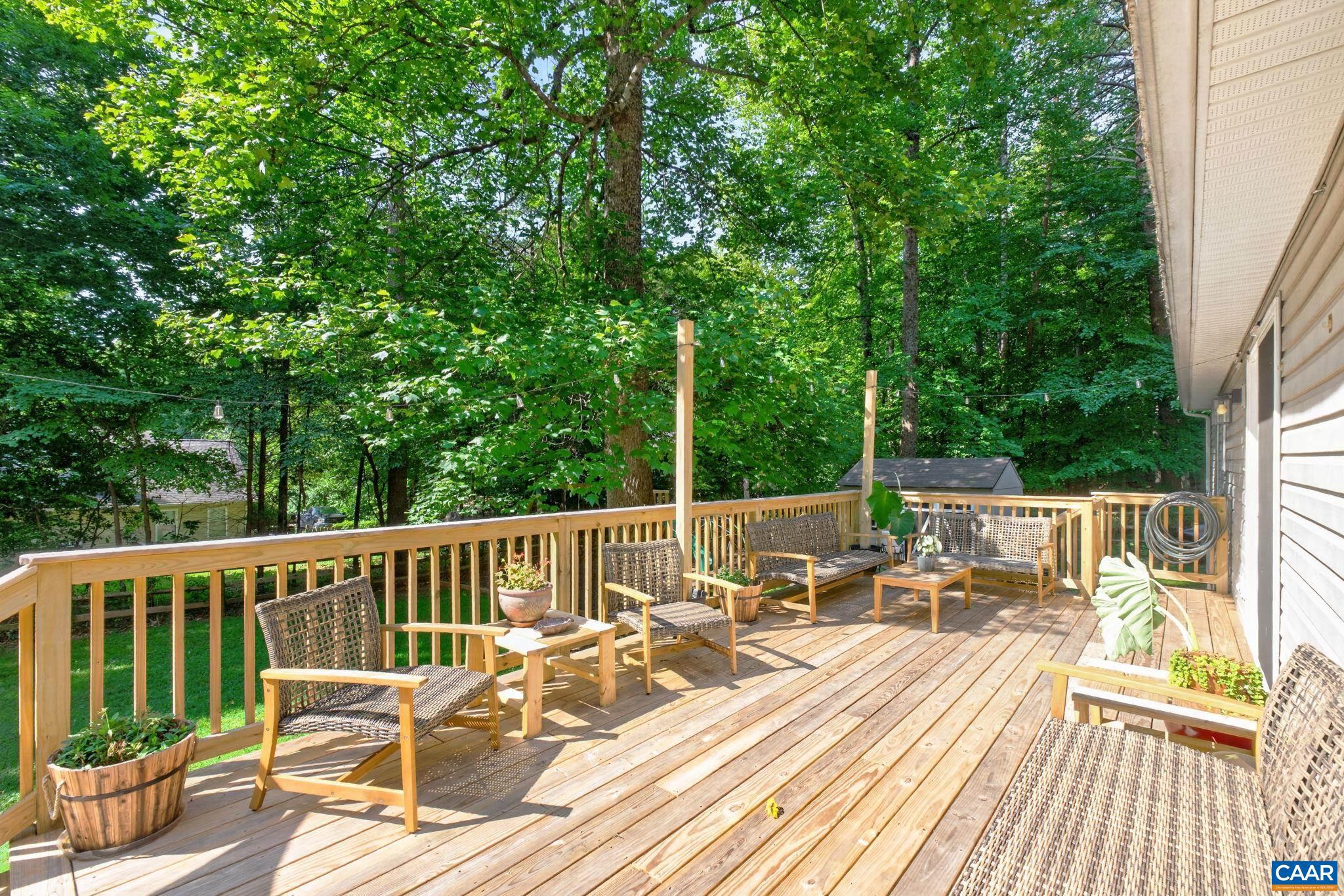 LAKE MONTICELLO - Residential