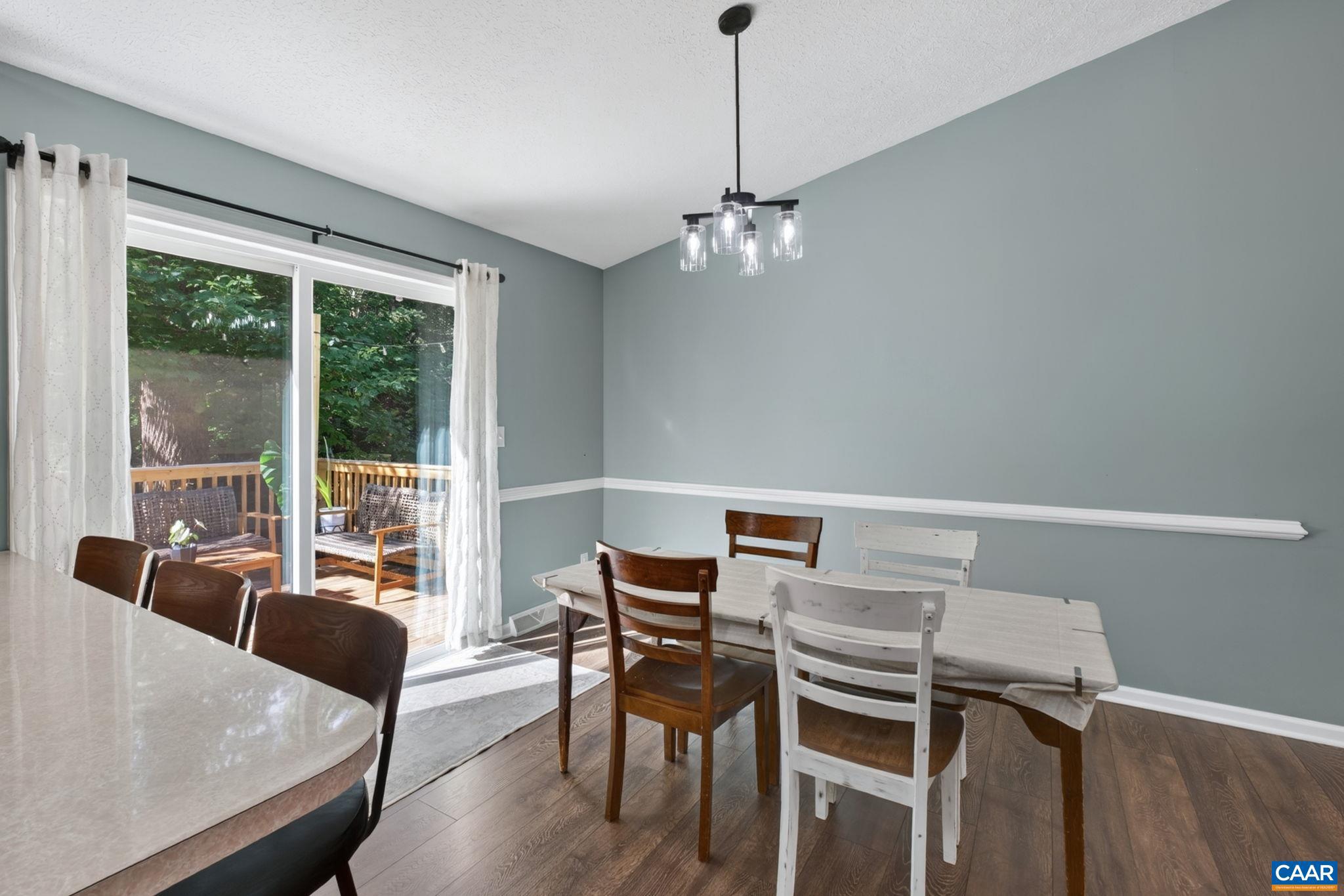 LAKE MONTICELLO - Residential
