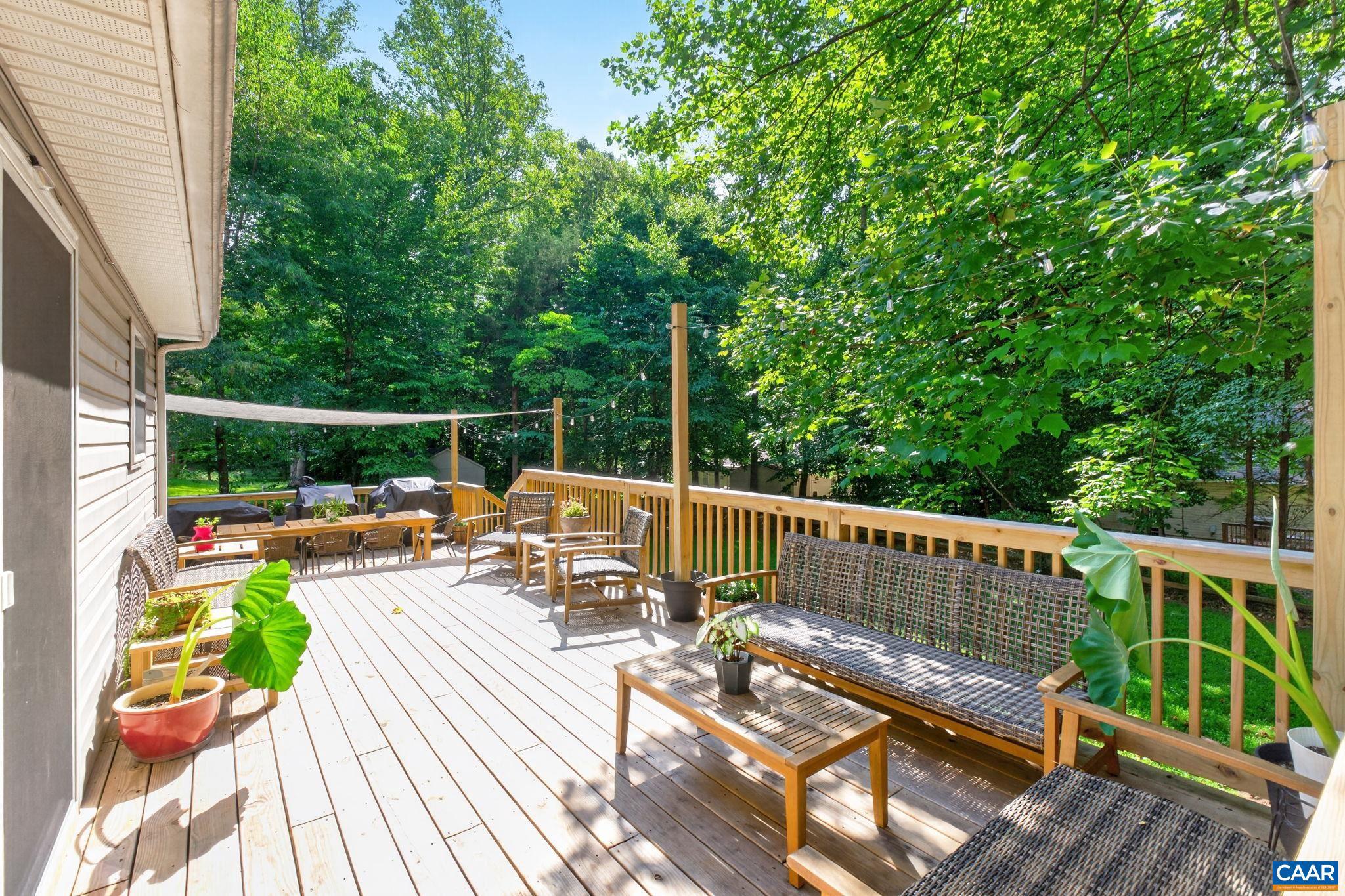 LAKE MONTICELLO - Residential