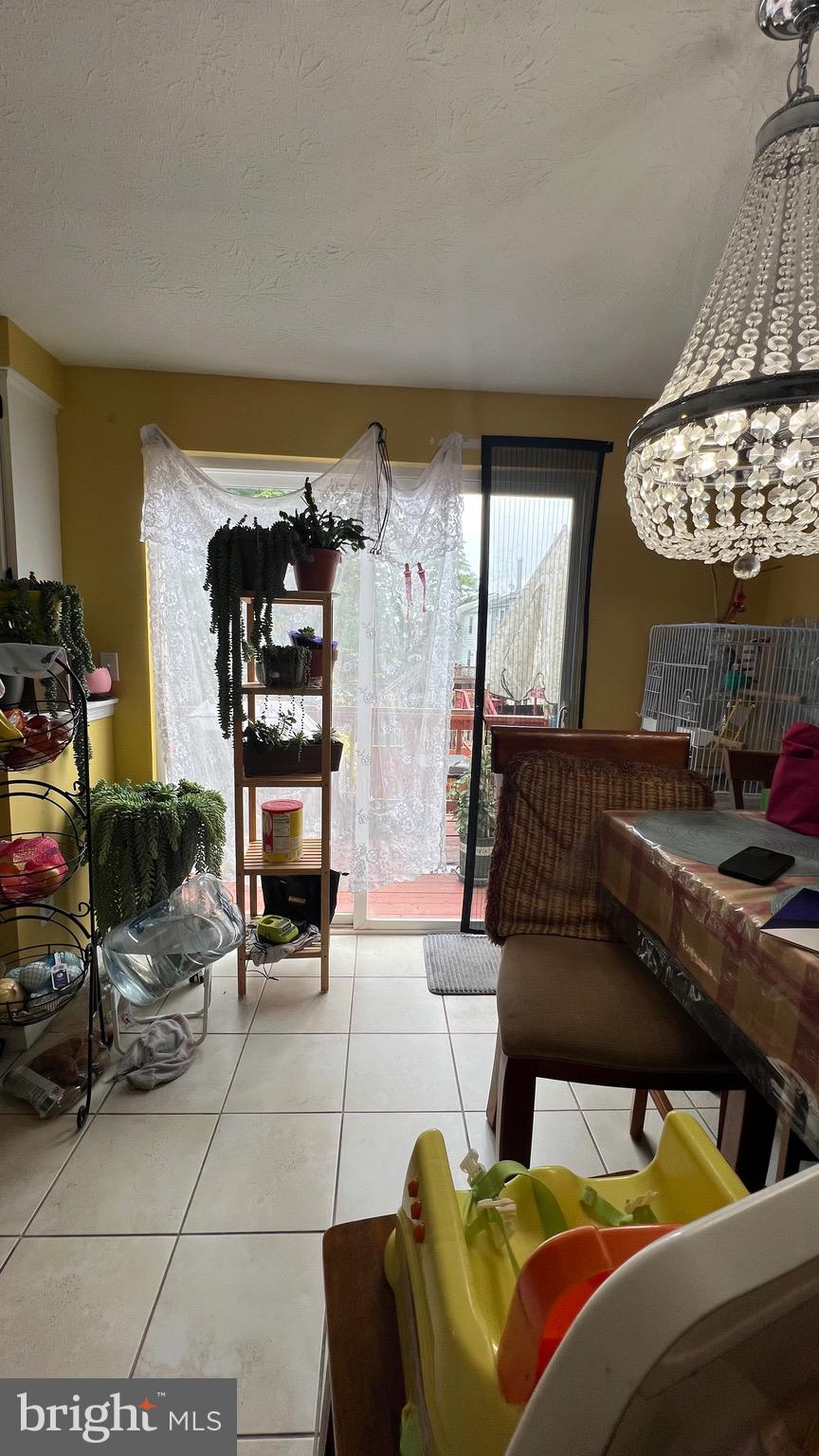 HILLCREST ORCHARDS - Residential
