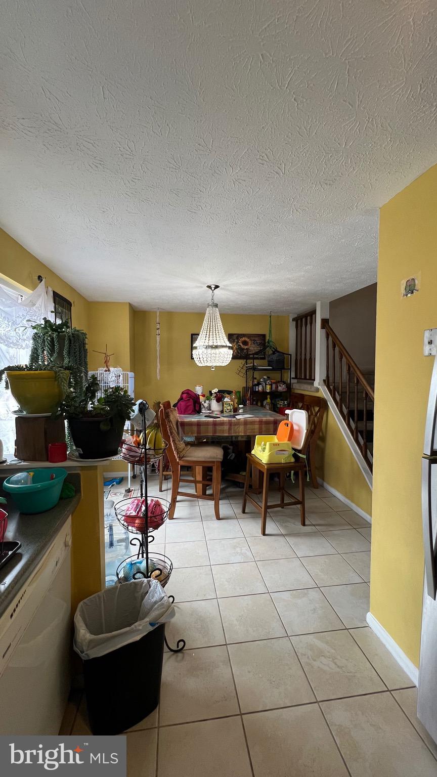 HILLCREST ORCHARDS - Residential