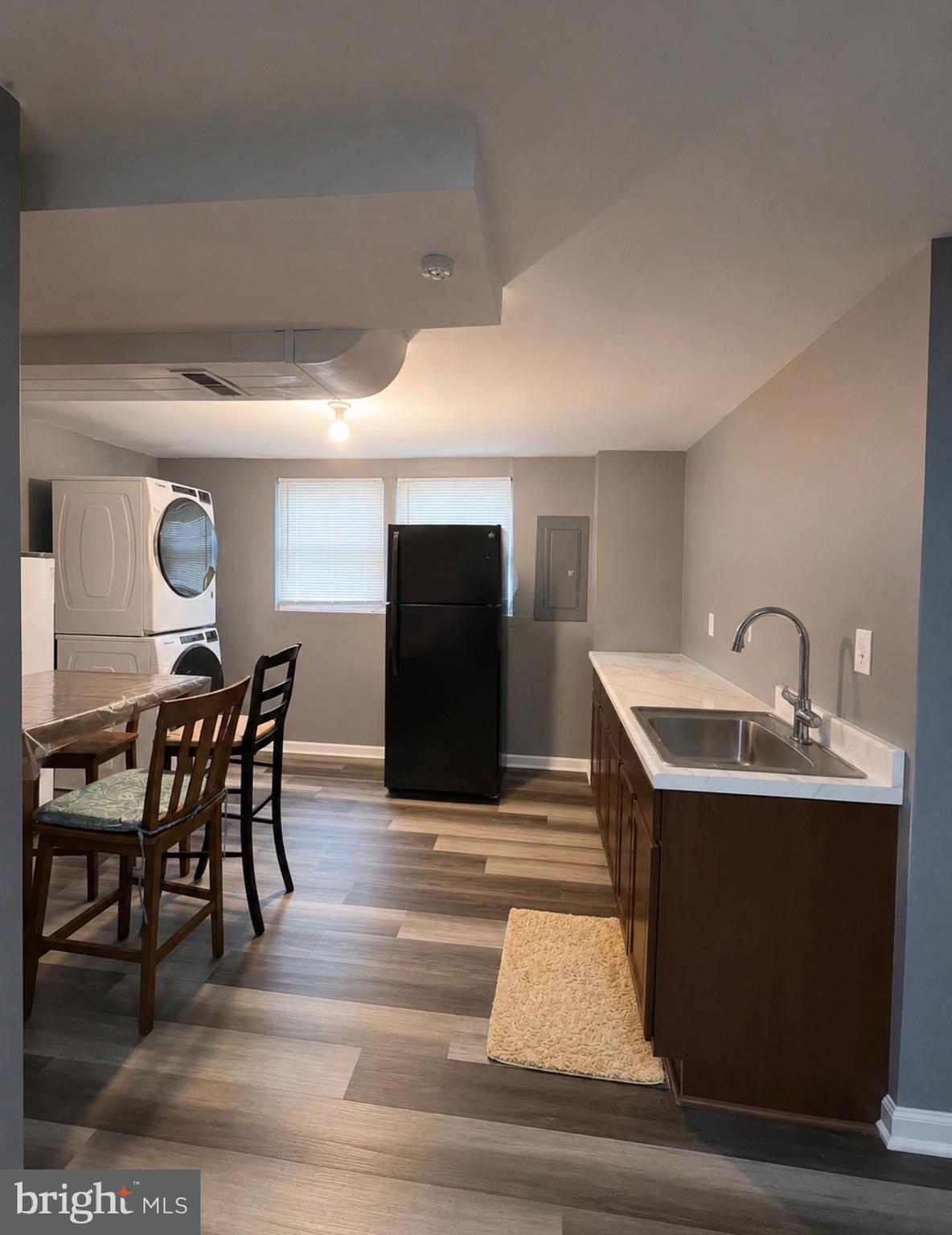 HILLCREST ORCHARDS - Residential