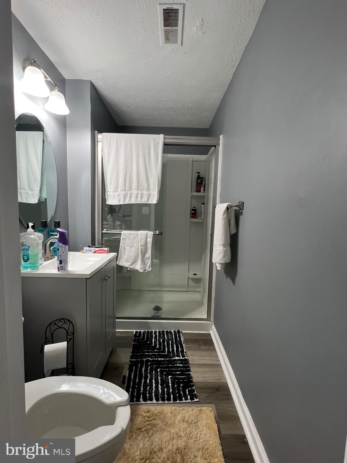 HILLCREST ORCHARDS - Residential
