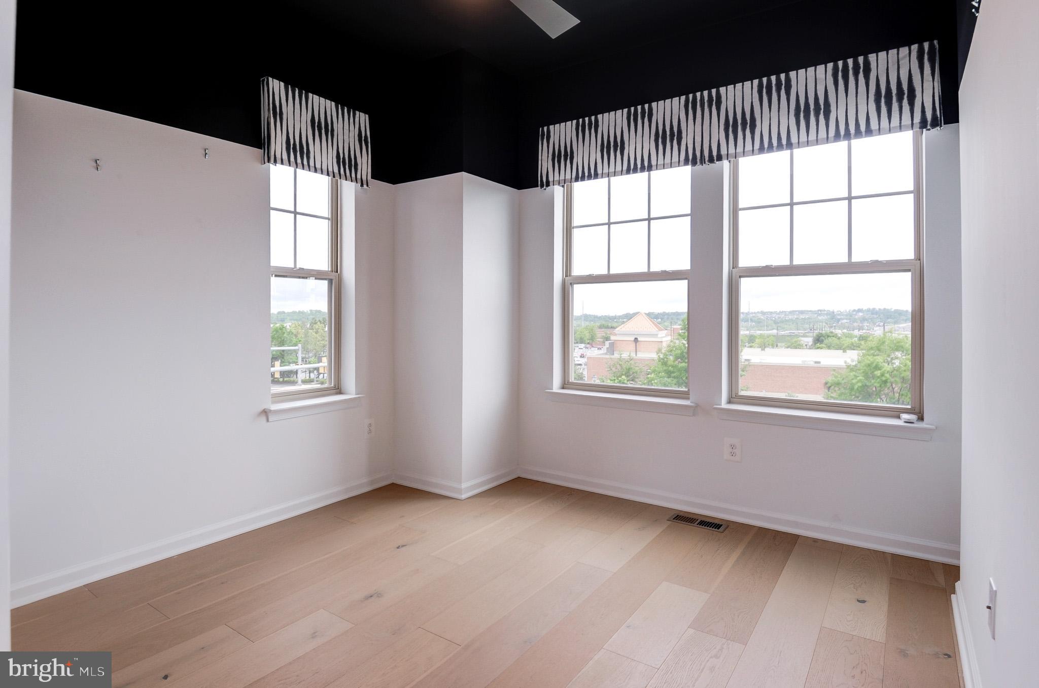 POTOMAC STATION MARKETPLACE - Residential Lease