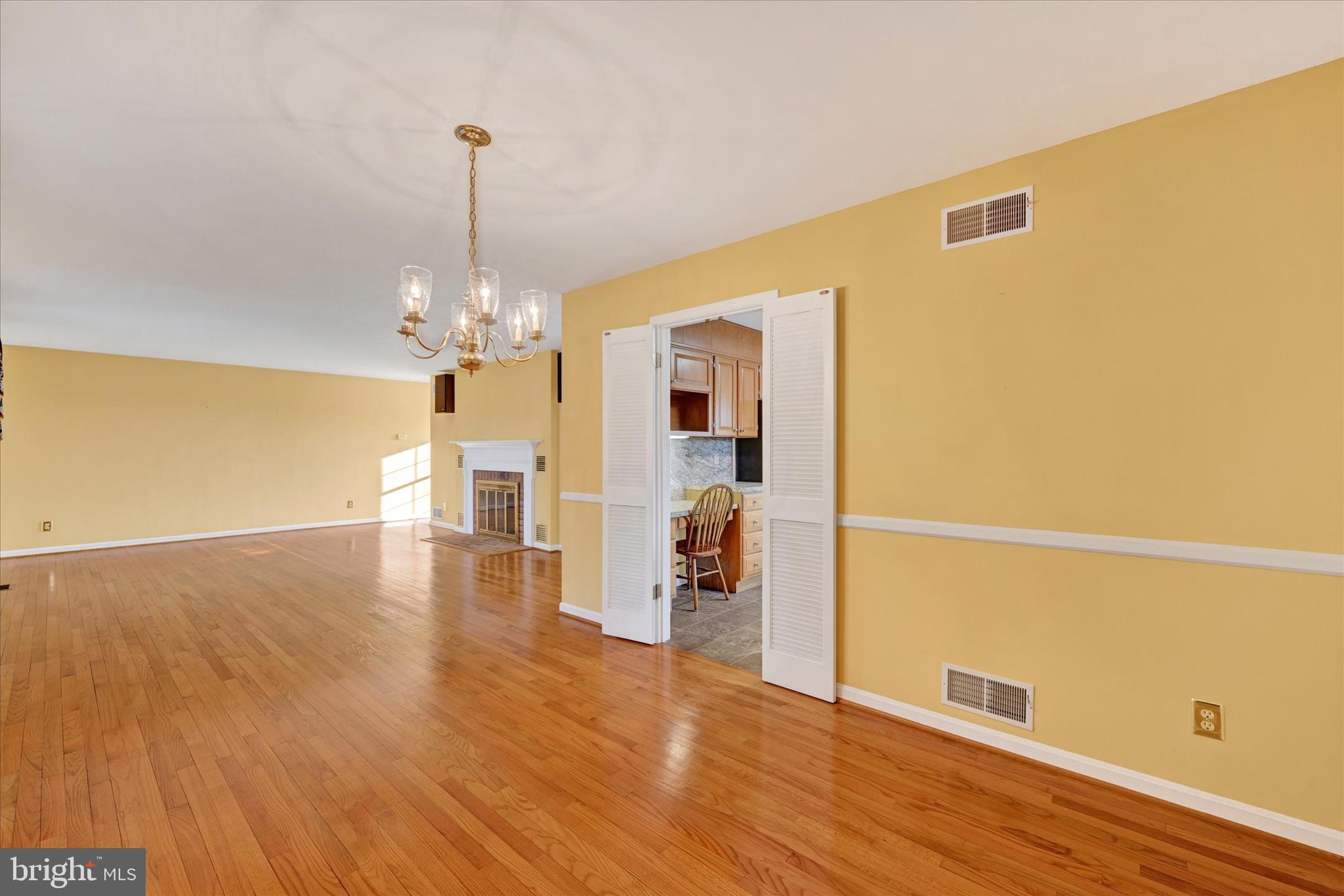 HAMPSTEAD HEIGHTS - Residential