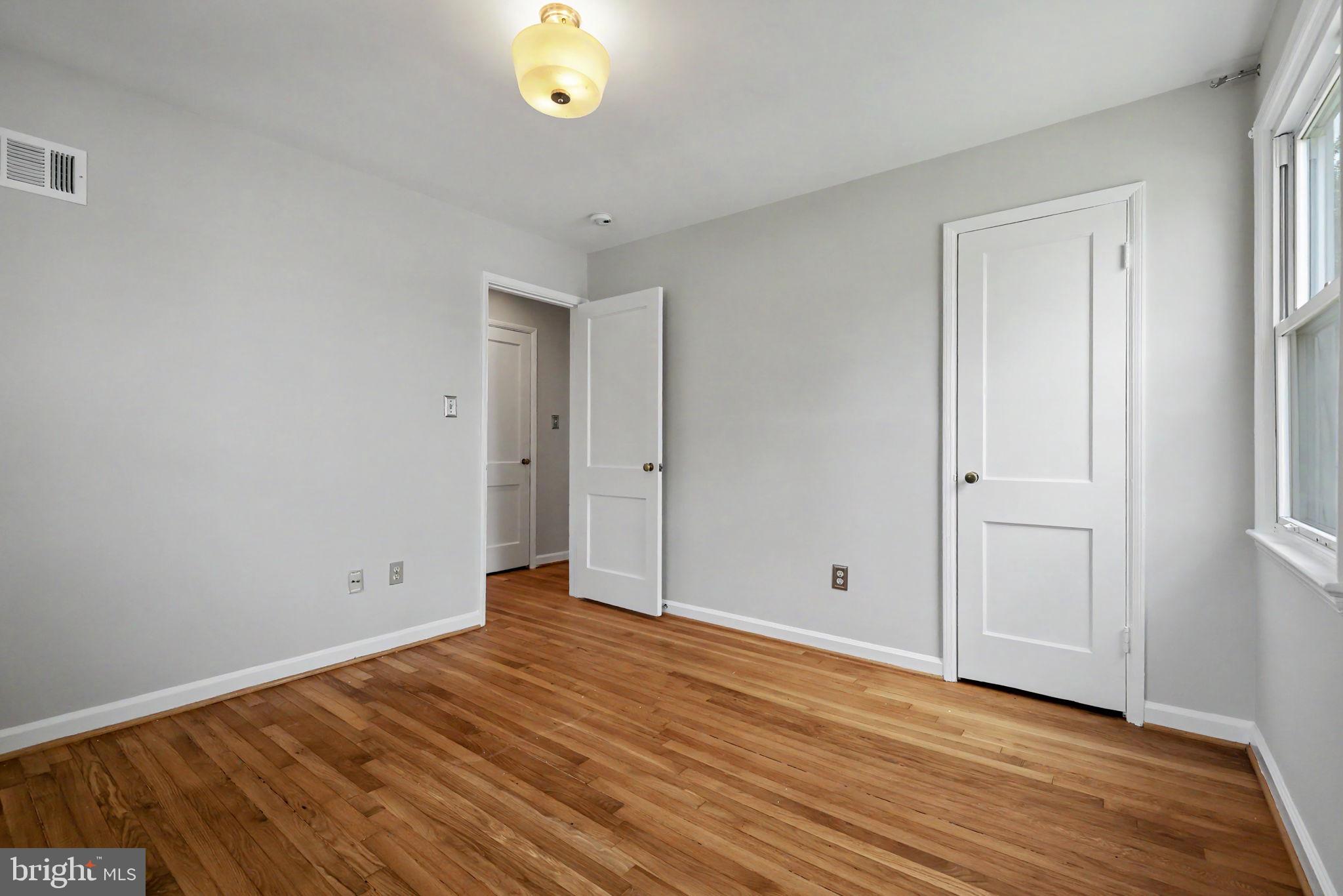 WEST LAWN - Residential