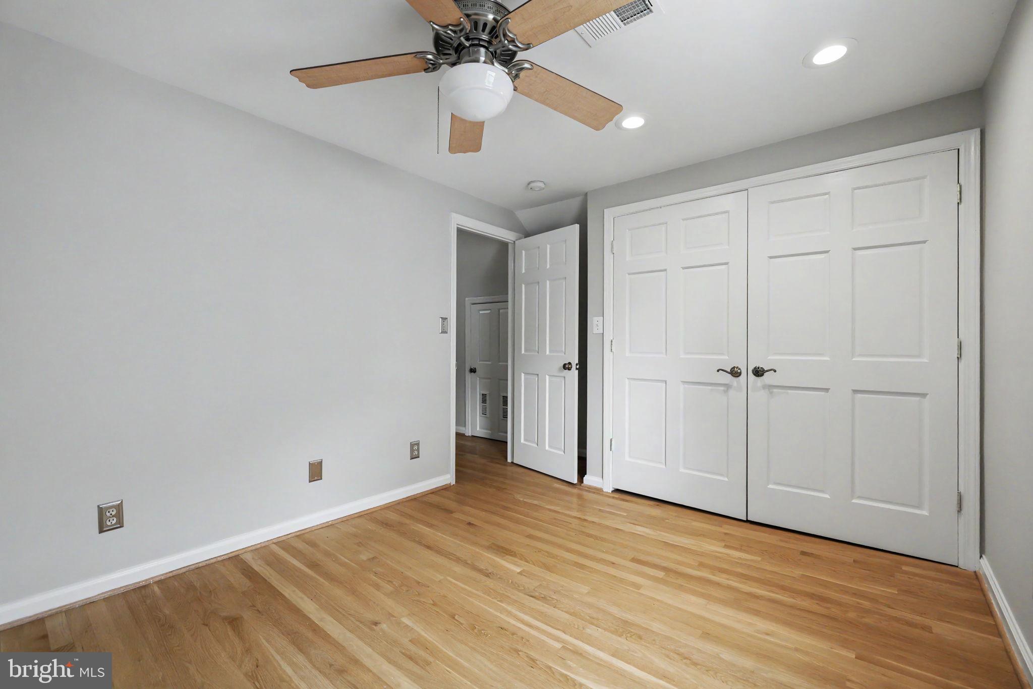 WEST LAWN - Residential