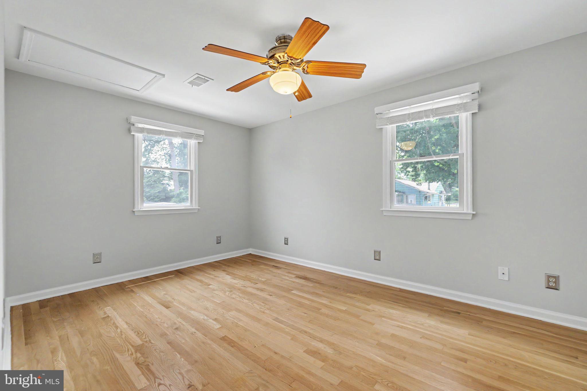 WEST LAWN - Residential