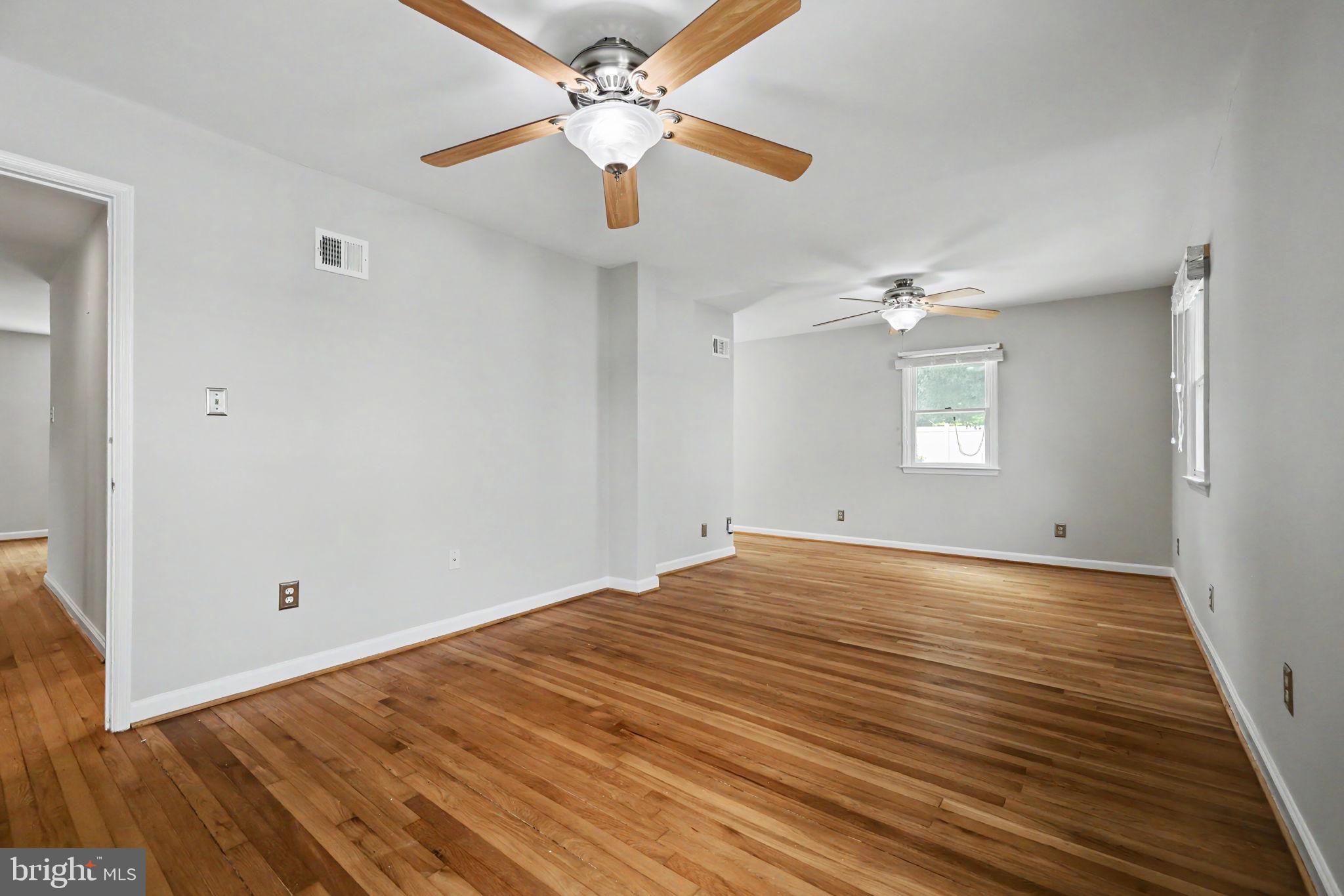 WEST LAWN - Residential