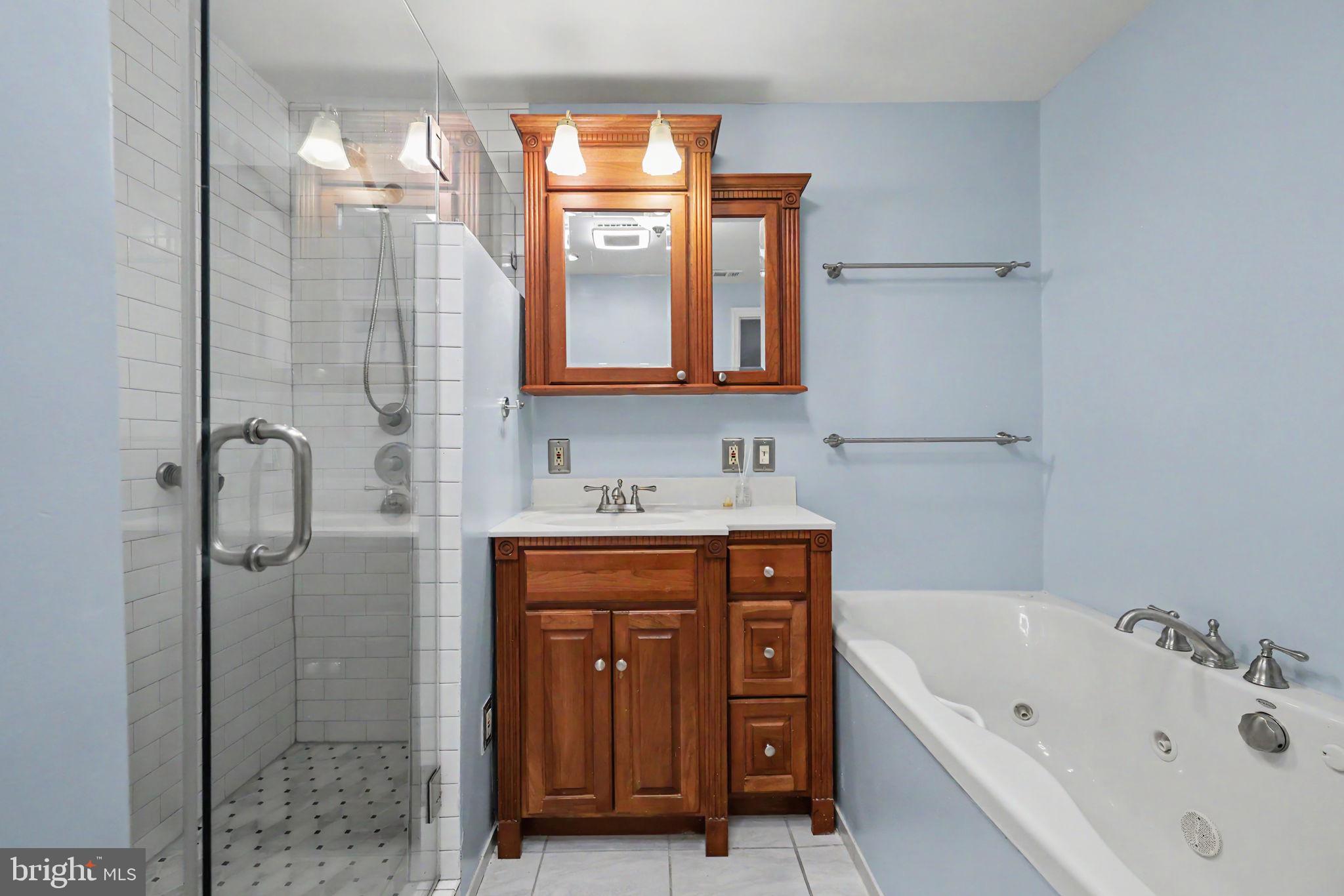 WEST LAWN - Residential