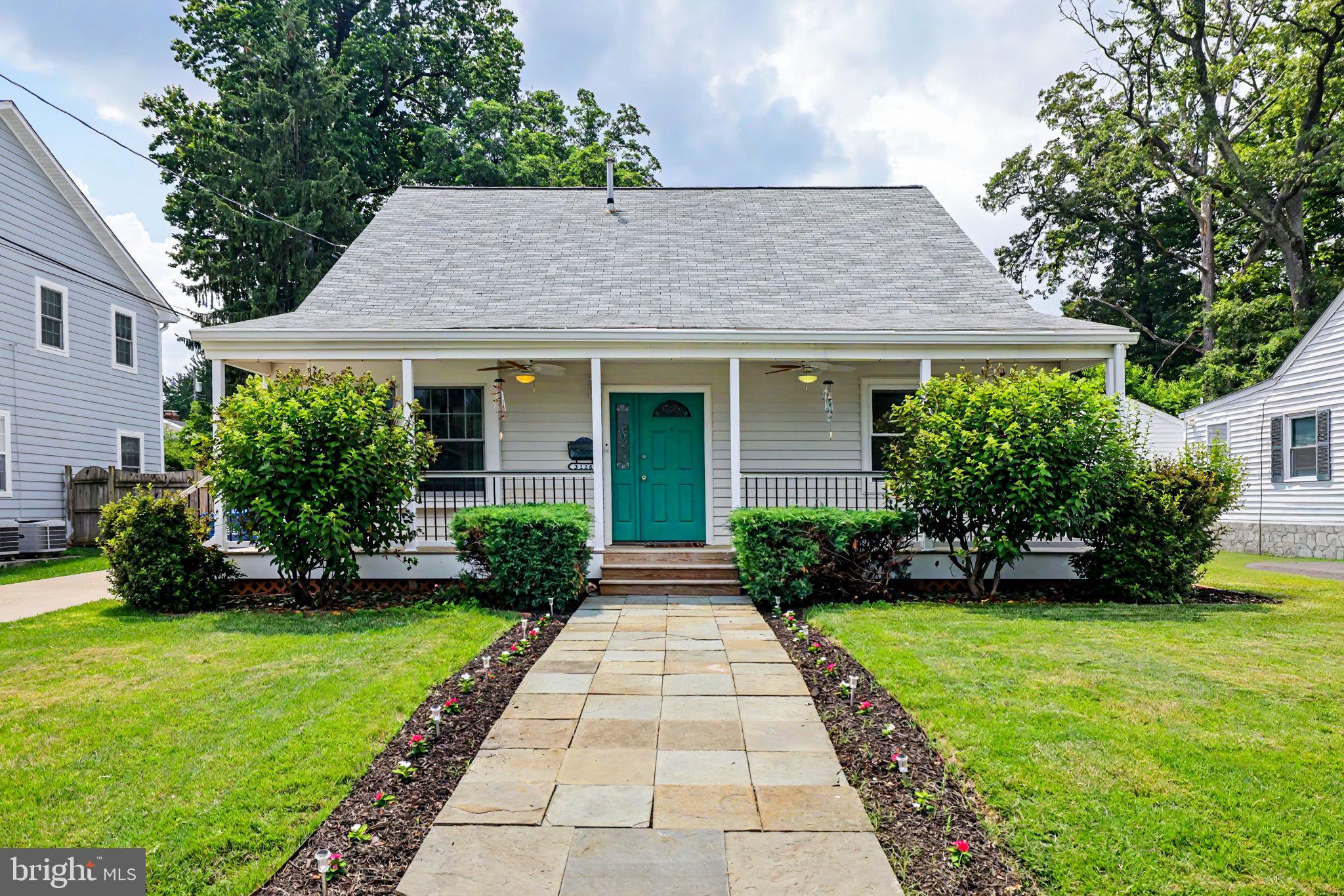 WEST LAWN - Residential