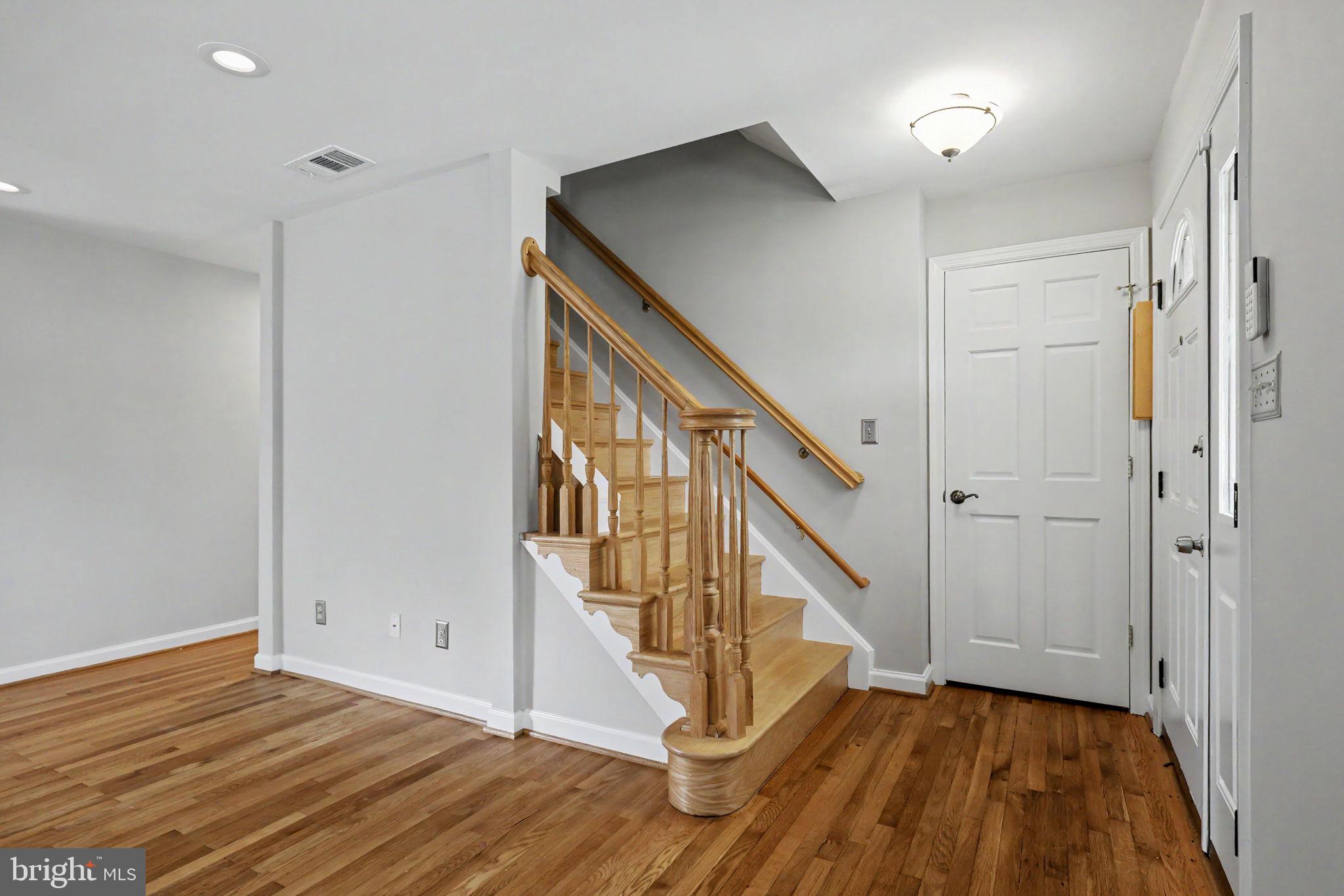 WEST LAWN - Residential