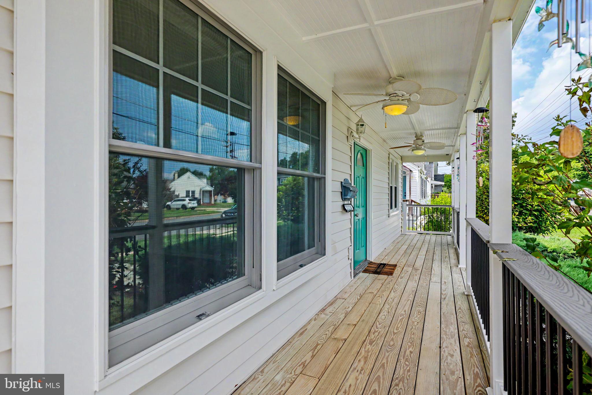 WEST LAWN - Residential