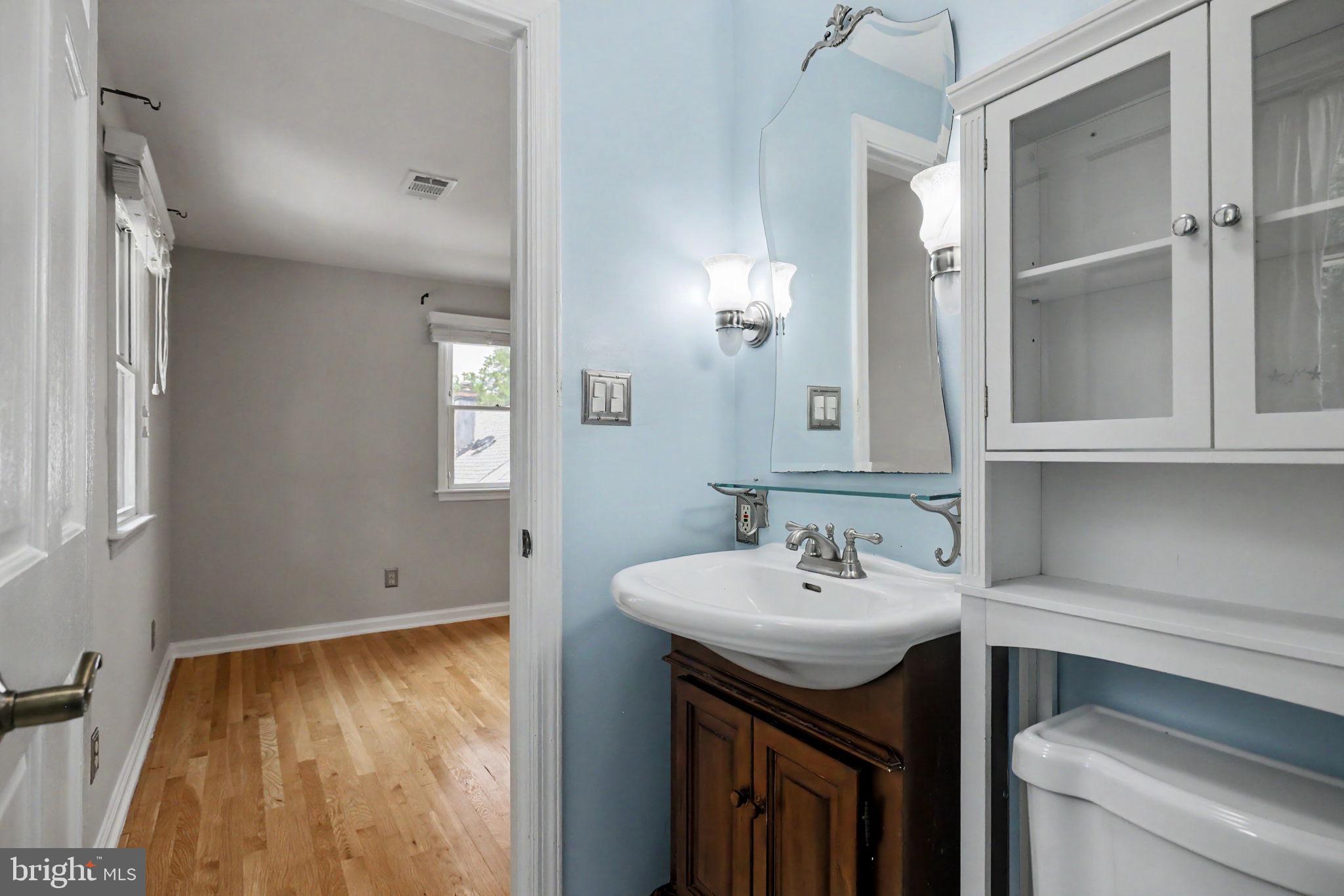 WEST LAWN - Residential