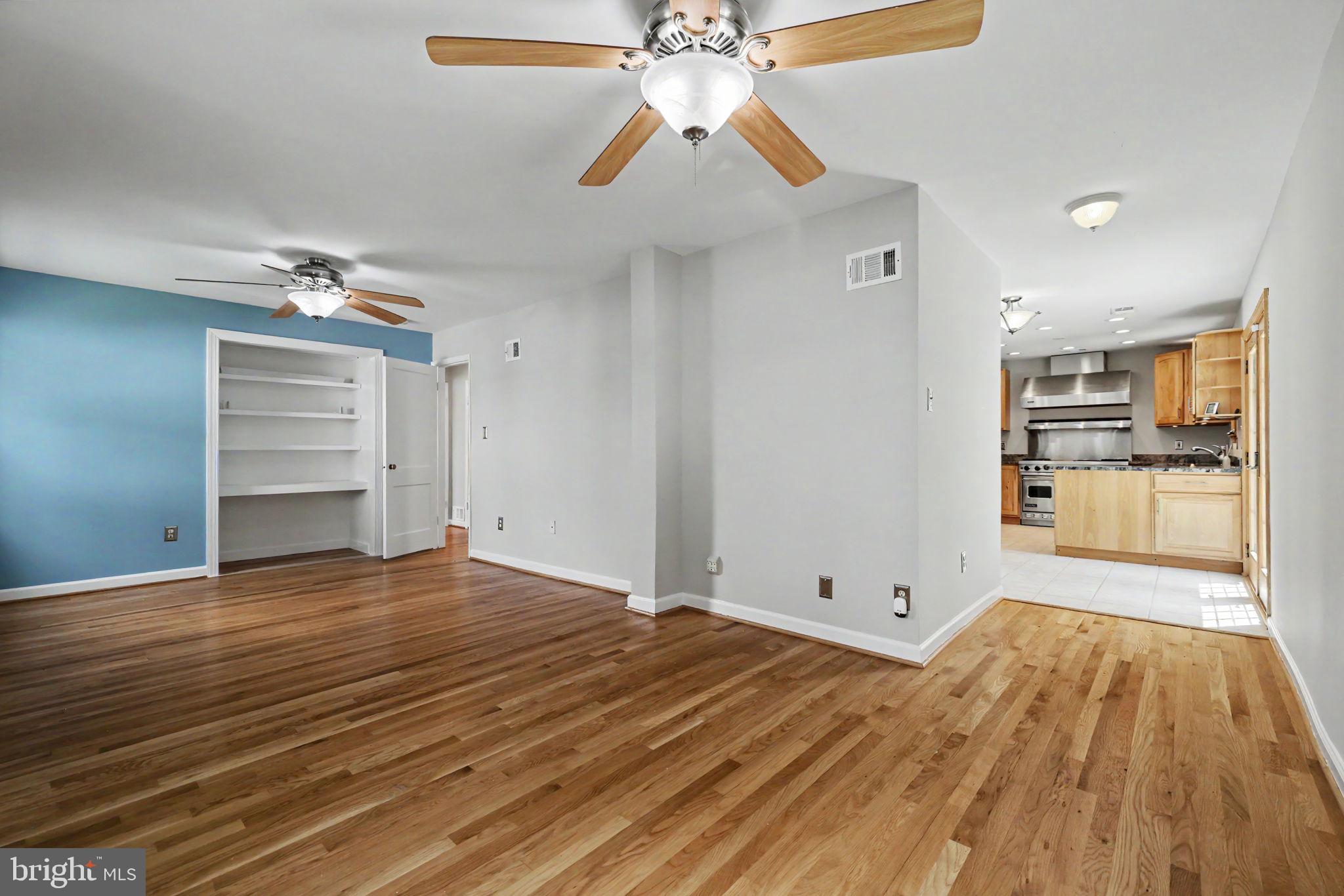 WEST LAWN - Residential