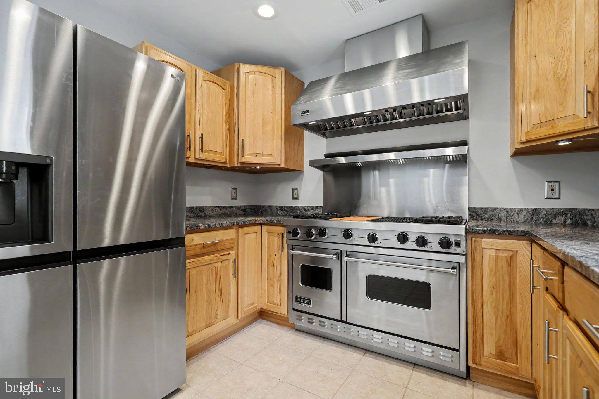 WEST LAWN - Residential