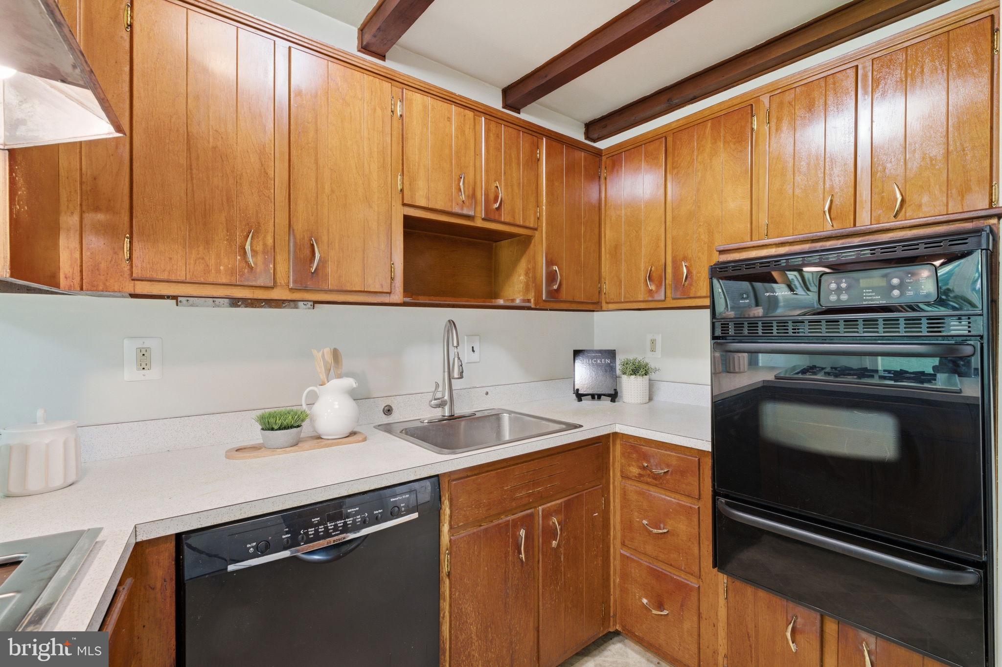 WILDWOOD KNOLLS - Residential