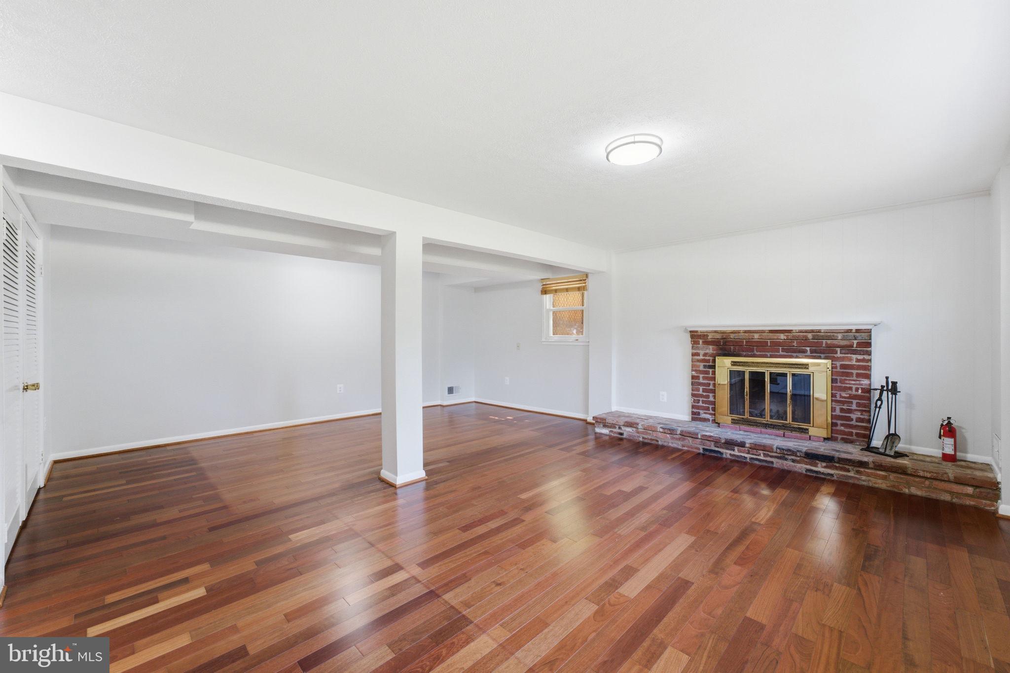 WILDWOOD KNOLLS - Residential
