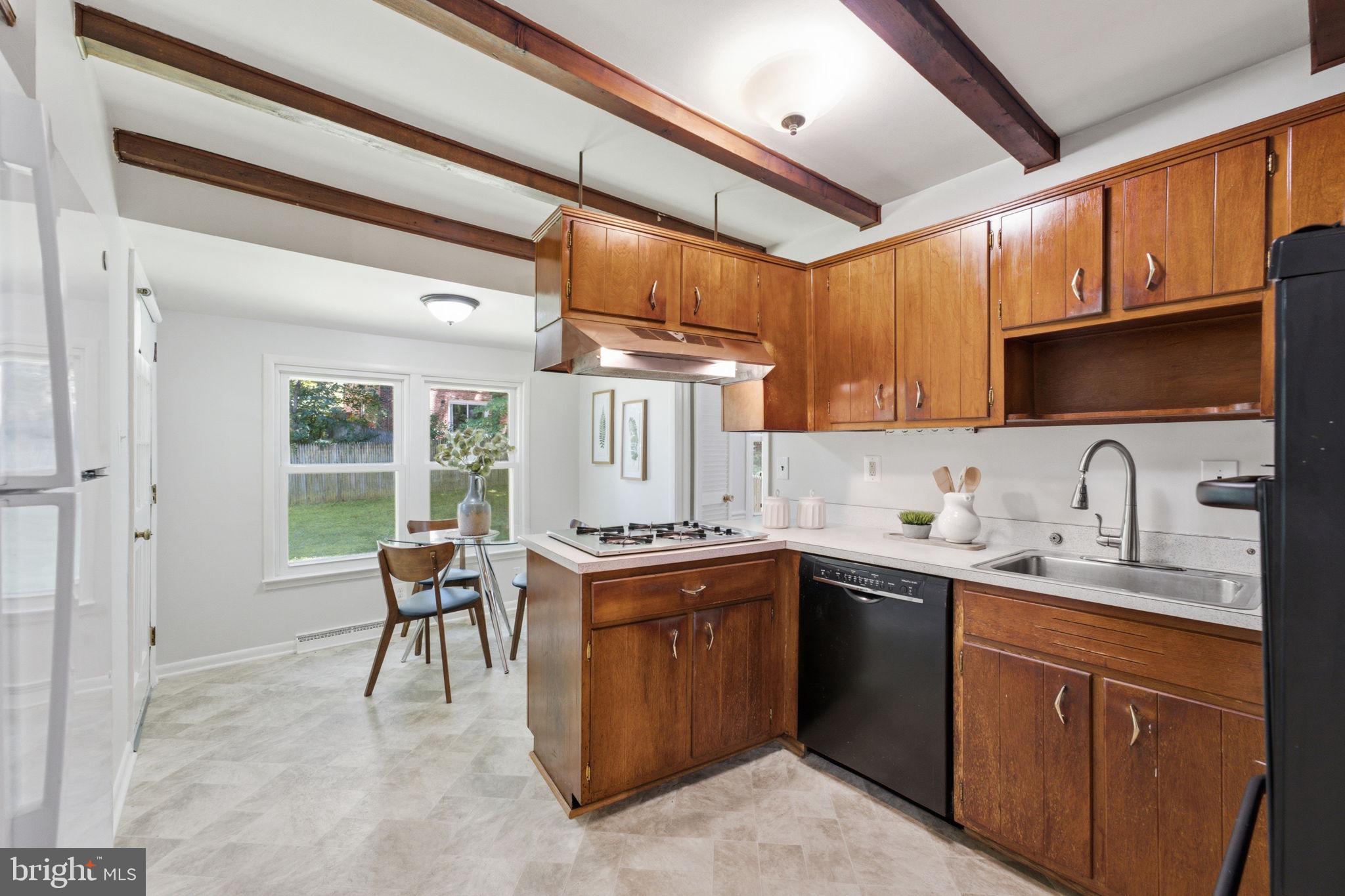 WILDWOOD KNOLLS - Residential