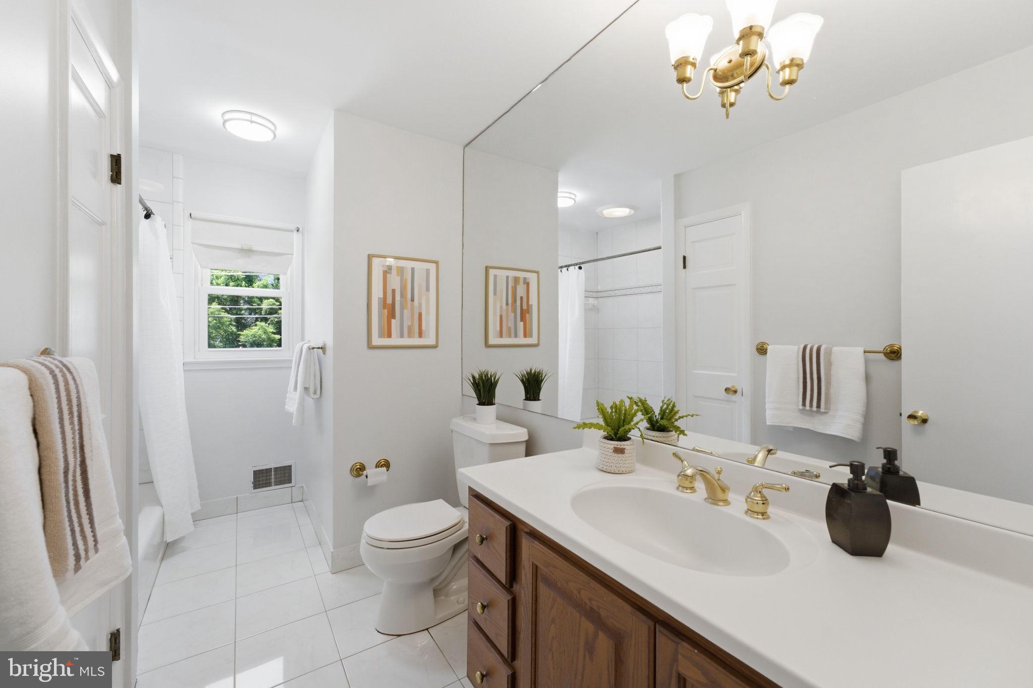 WILDWOOD KNOLLS - Residential