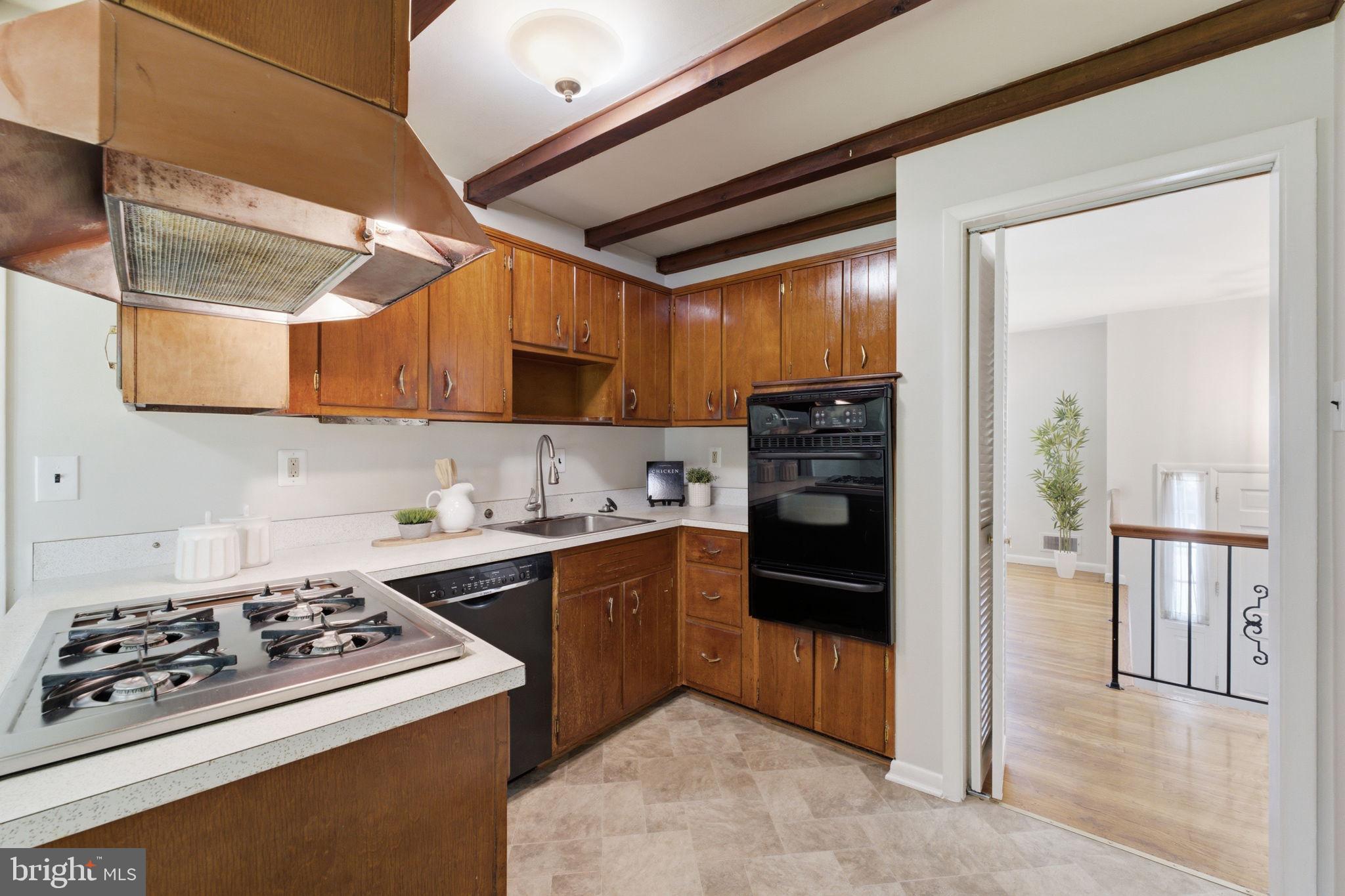 WILDWOOD KNOLLS - Residential