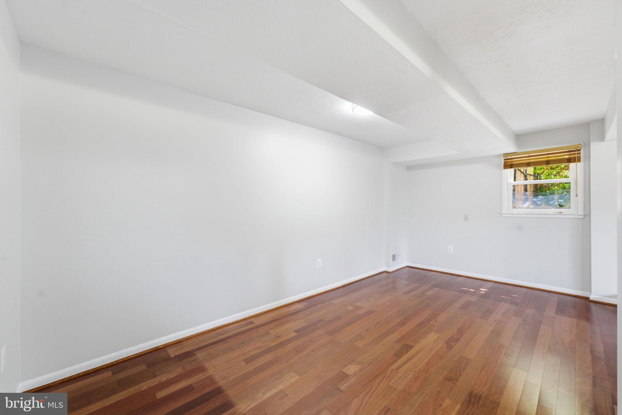 WILDWOOD KNOLLS - Residential