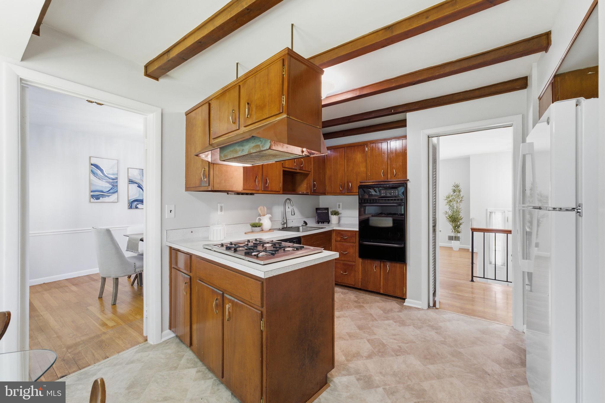 WILDWOOD KNOLLS - Residential
