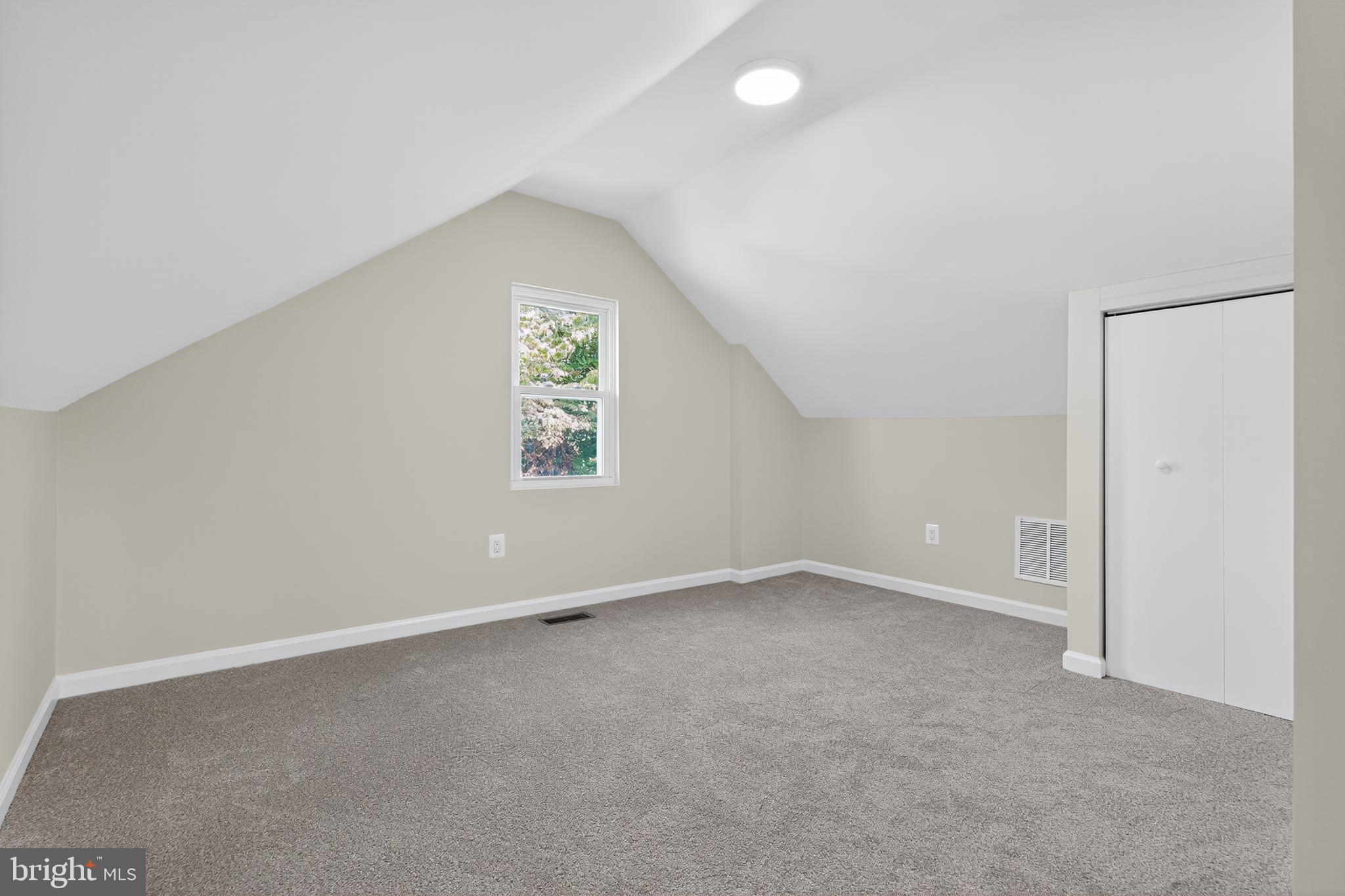 WILLIAMSPORT - Residential