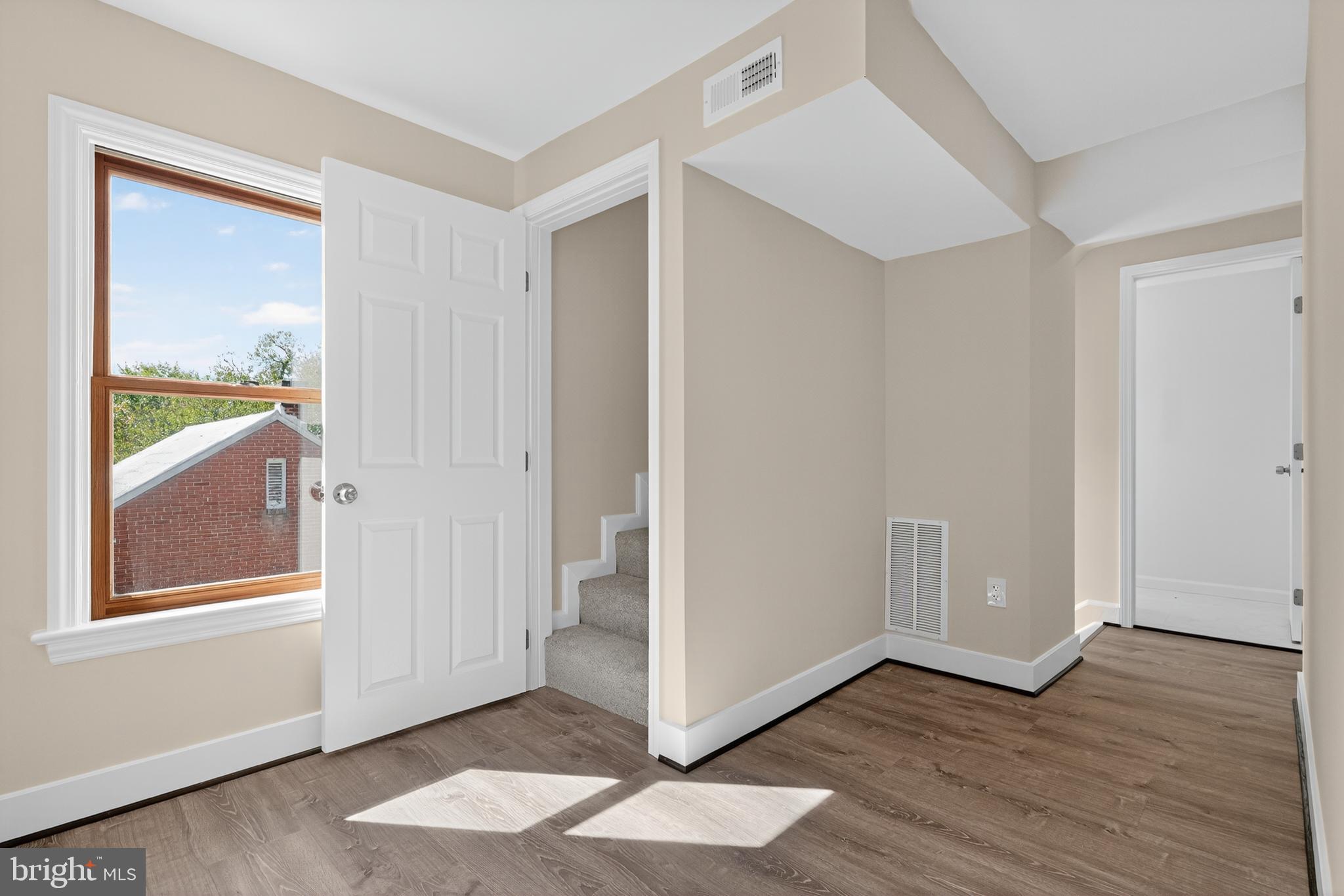 WILLIAMSPORT - Residential